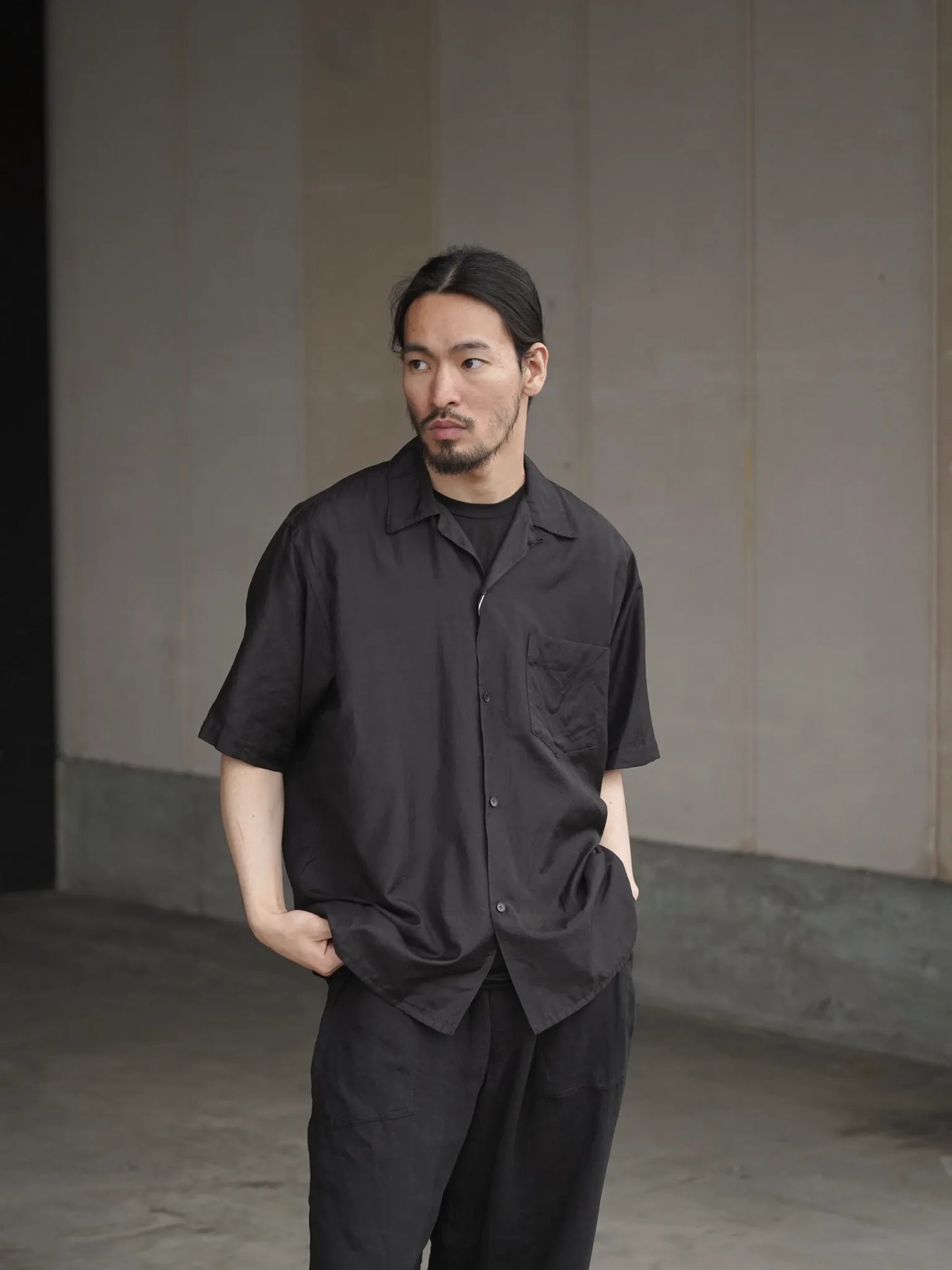 COMOLI ウールシルク 半袖オープンカラーシャツ BROWN | CASANOVA&CO COMOLI ウールシルク 半袖オープンカラーシャツ BROWN | CASANOVA&CO