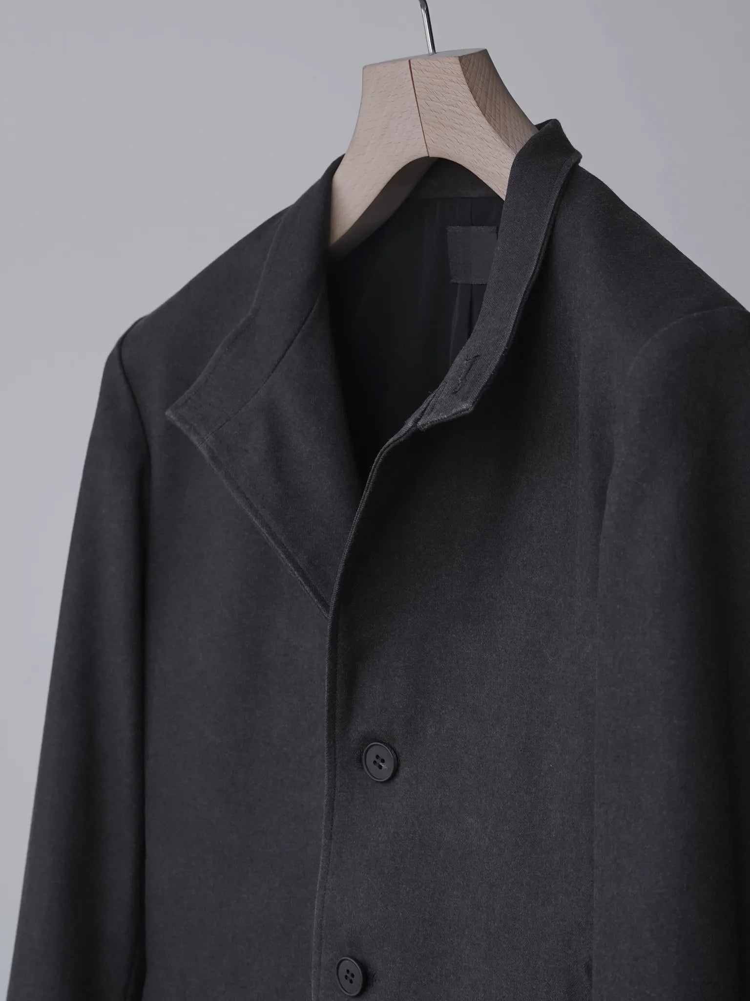 山内-泥染めツイル-スタンドカラージャケット-doro-4