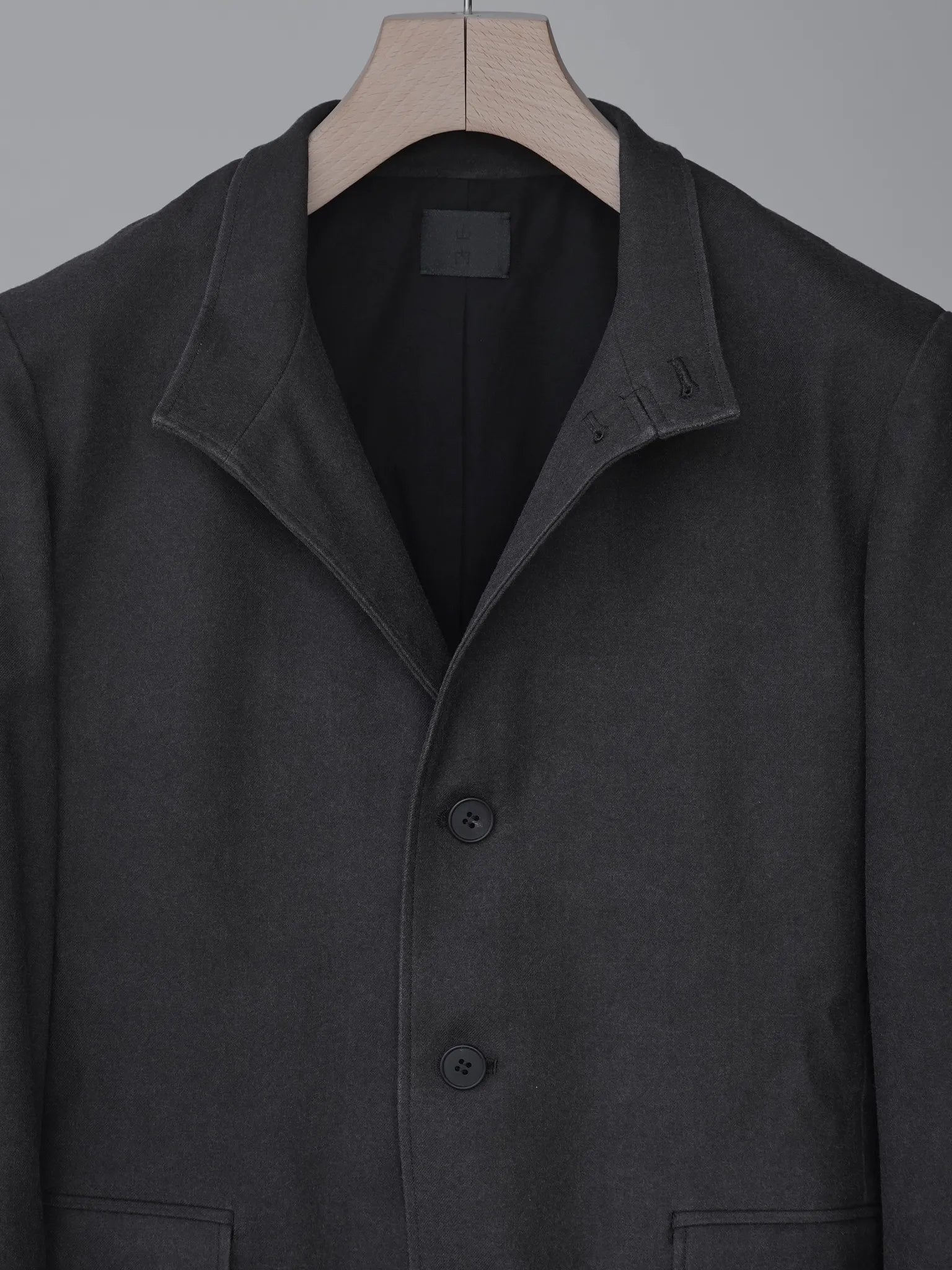 山内-泥染めツイル-スタンドカラージャケット-doro-2