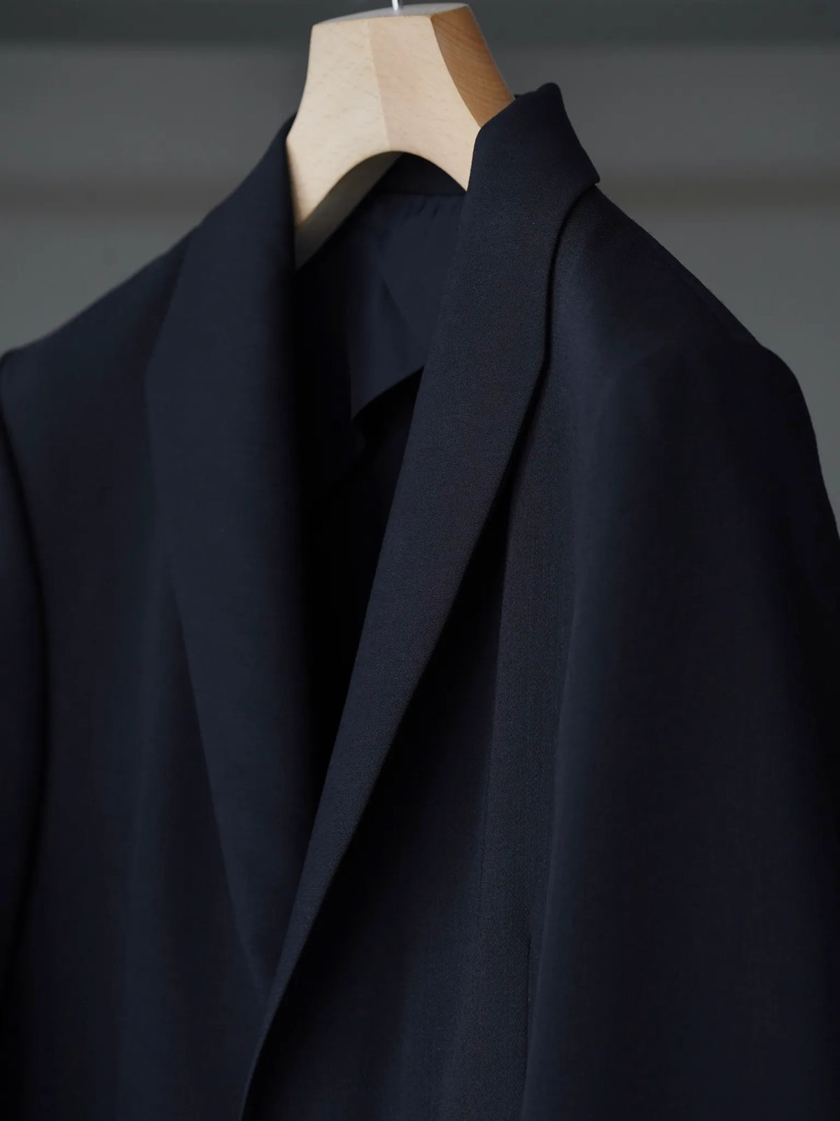IRENISA | MODIFIED SHAWL-COLLAR JACKET BLACK