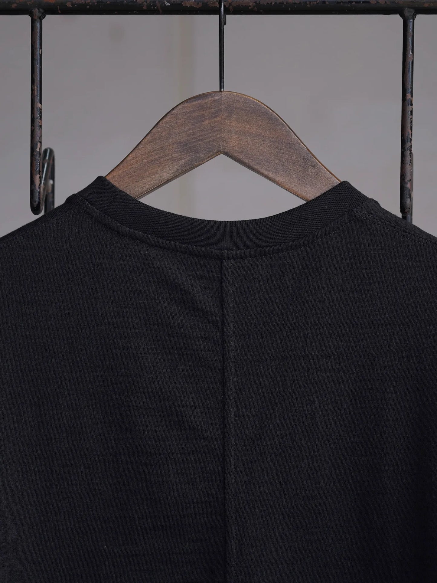 WONDER ROOM | The Plain BLACK