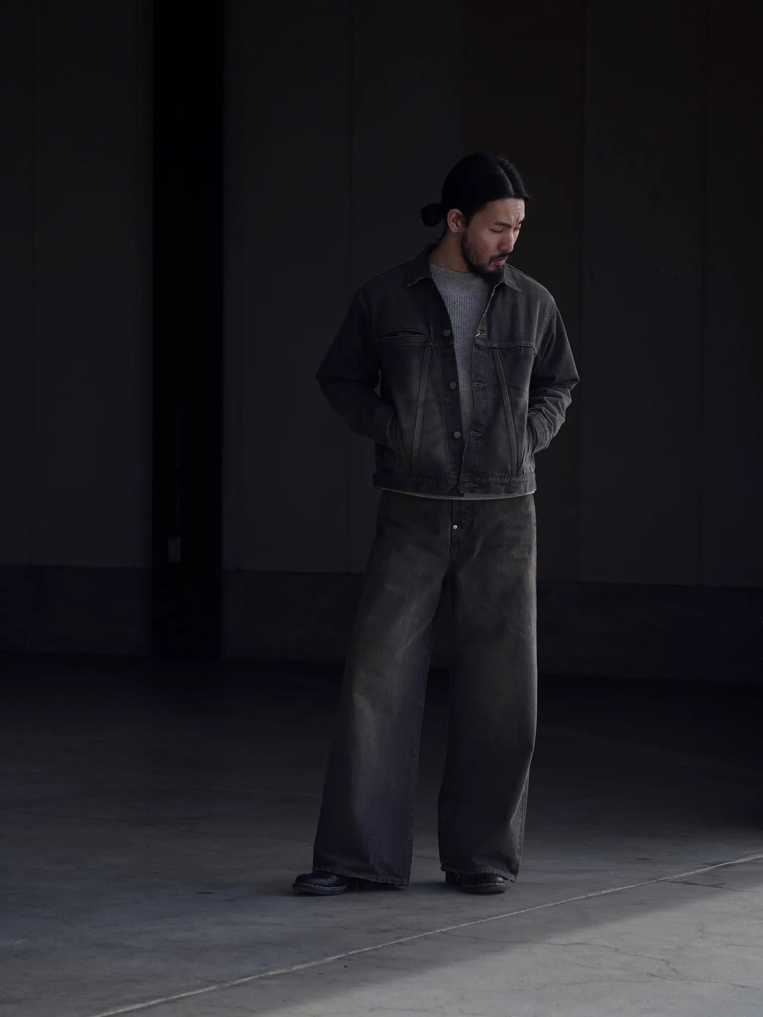海外直送品 daisuke tanabe coffee black denim 34 デニム 【公式通販】