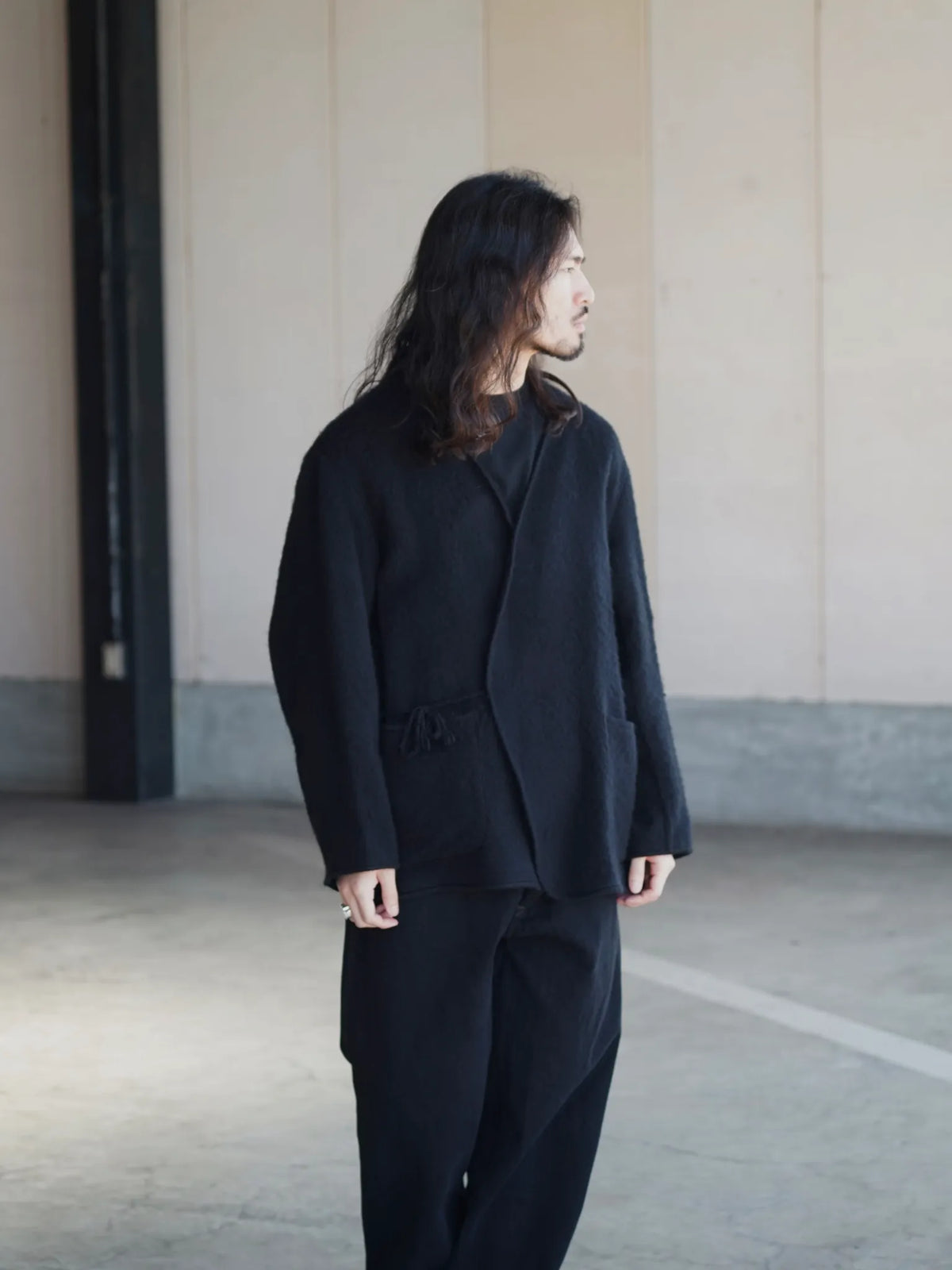 COMOLI | シャギー ノーカラージャケット BLACK