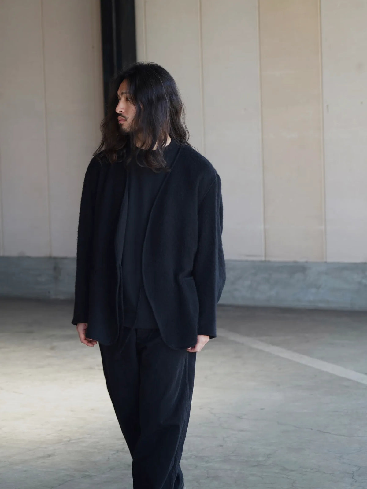 COMOLI | シャギー ノーカラージャケット BLACK