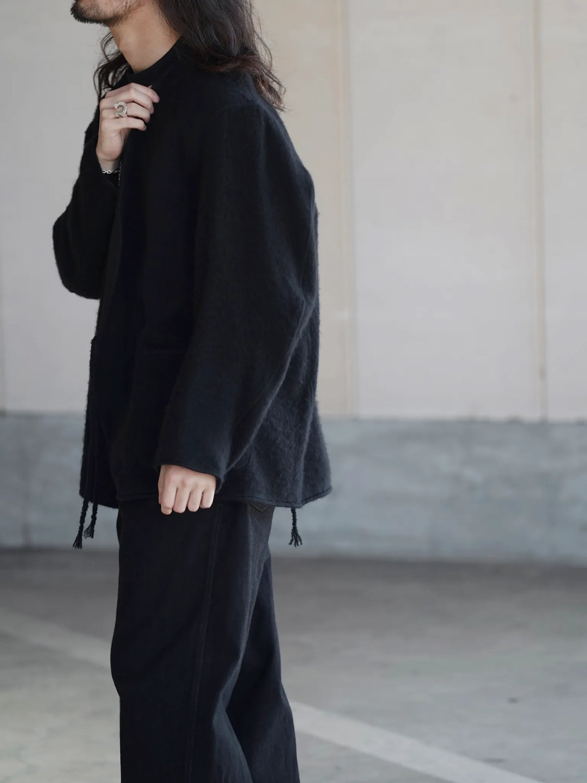 COMOLI | シャギー ノーカラージャケット BLACK