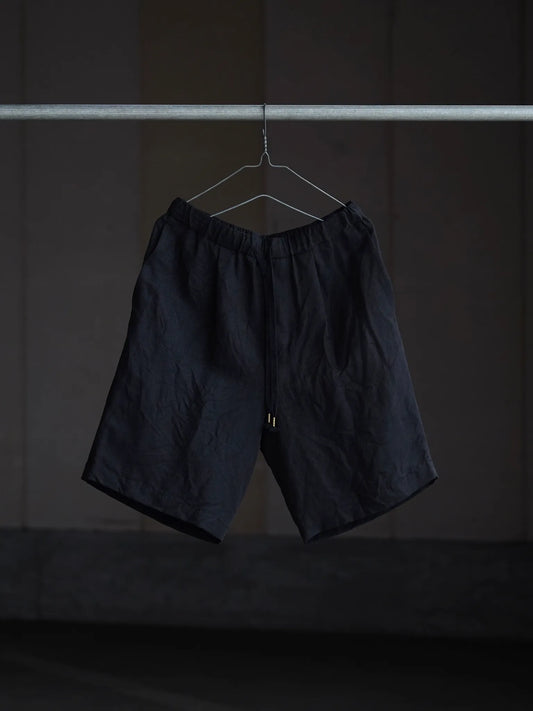 calmlence | SINGLE PLEATED EASY SHORTS BLK