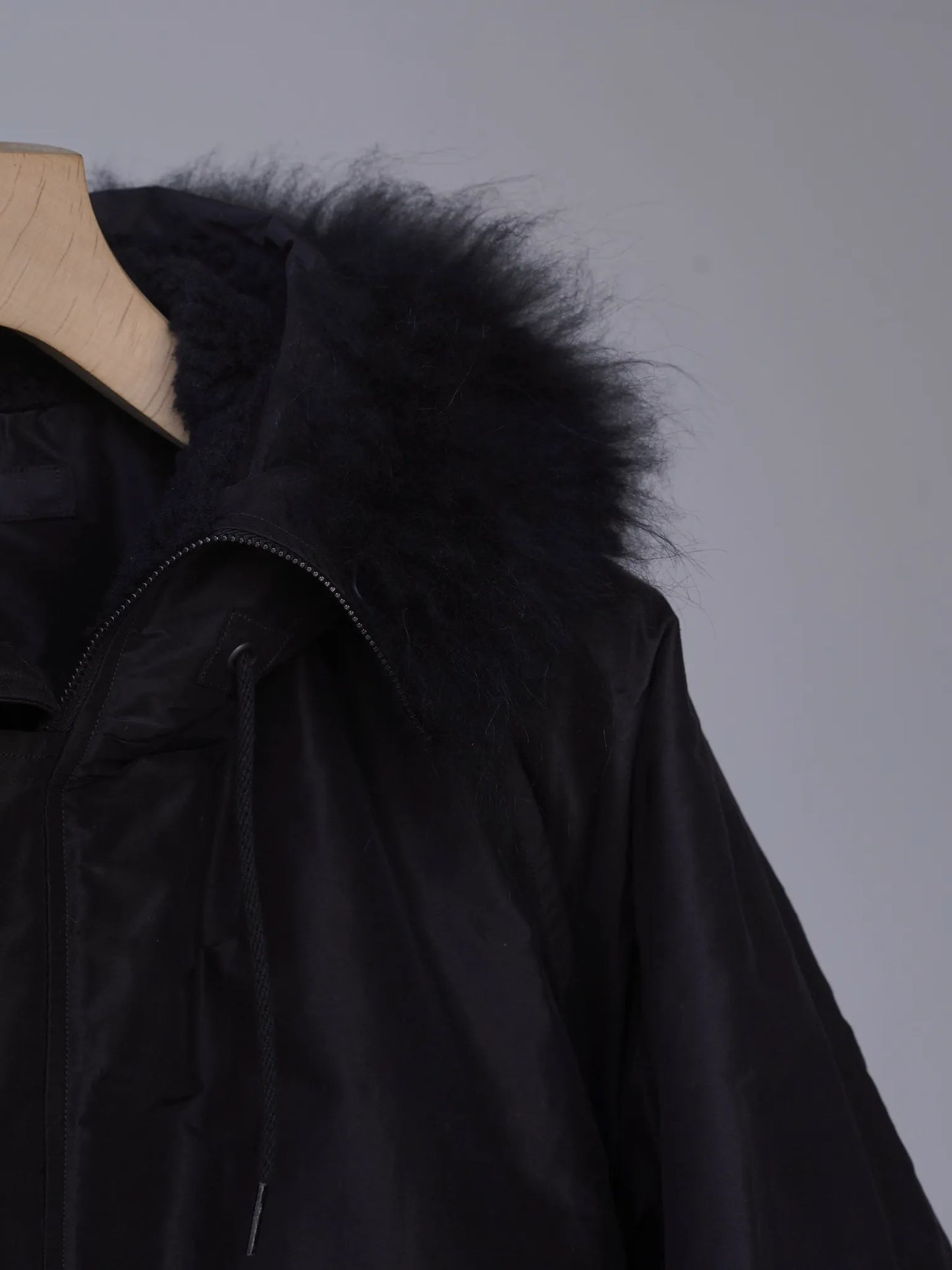 COMOLI | コットンシルク ミリタリーフーデッドジャケット BROWN