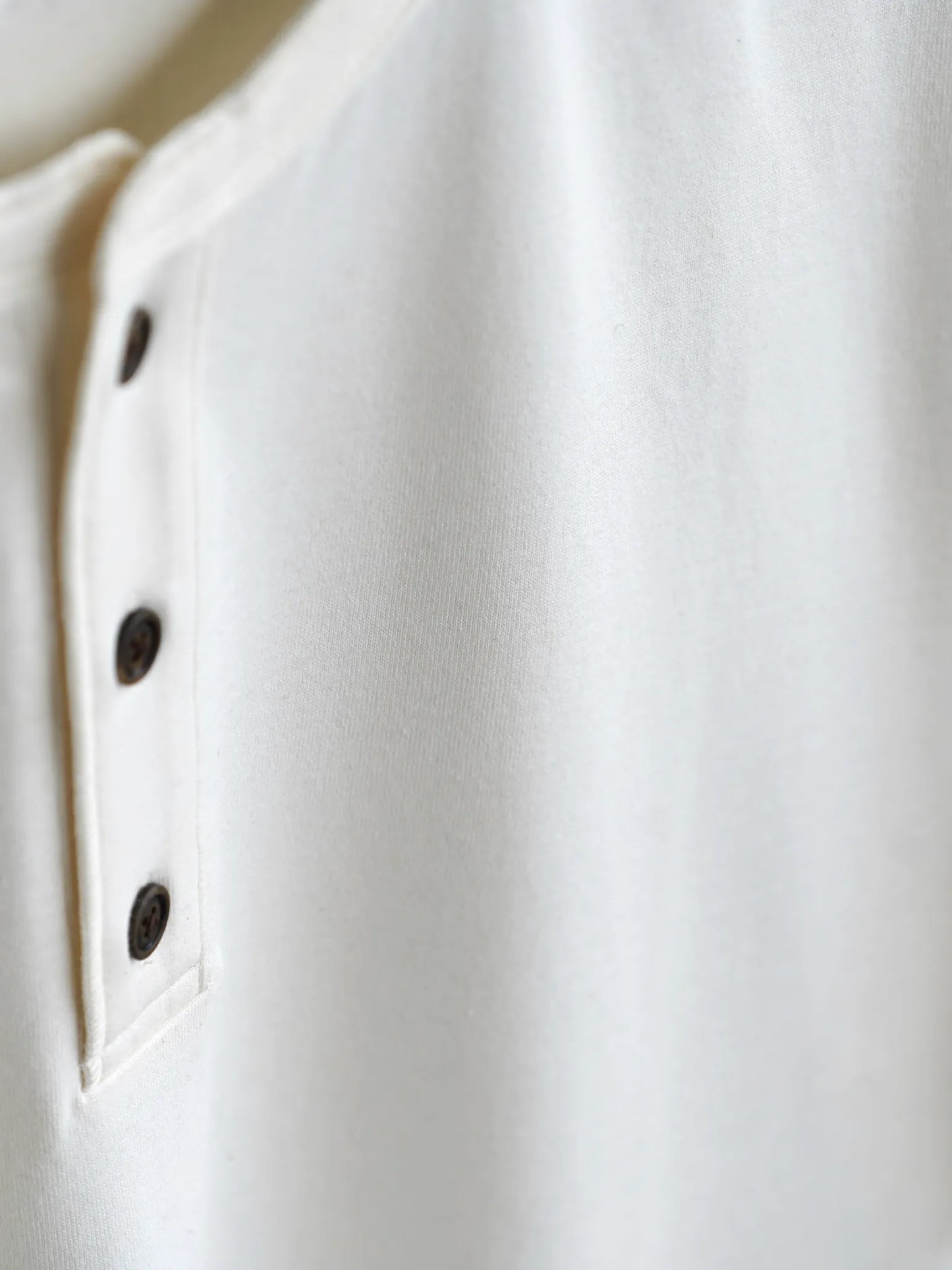 calmlence | HENLEY NECK SS T-SHIRT OWHT