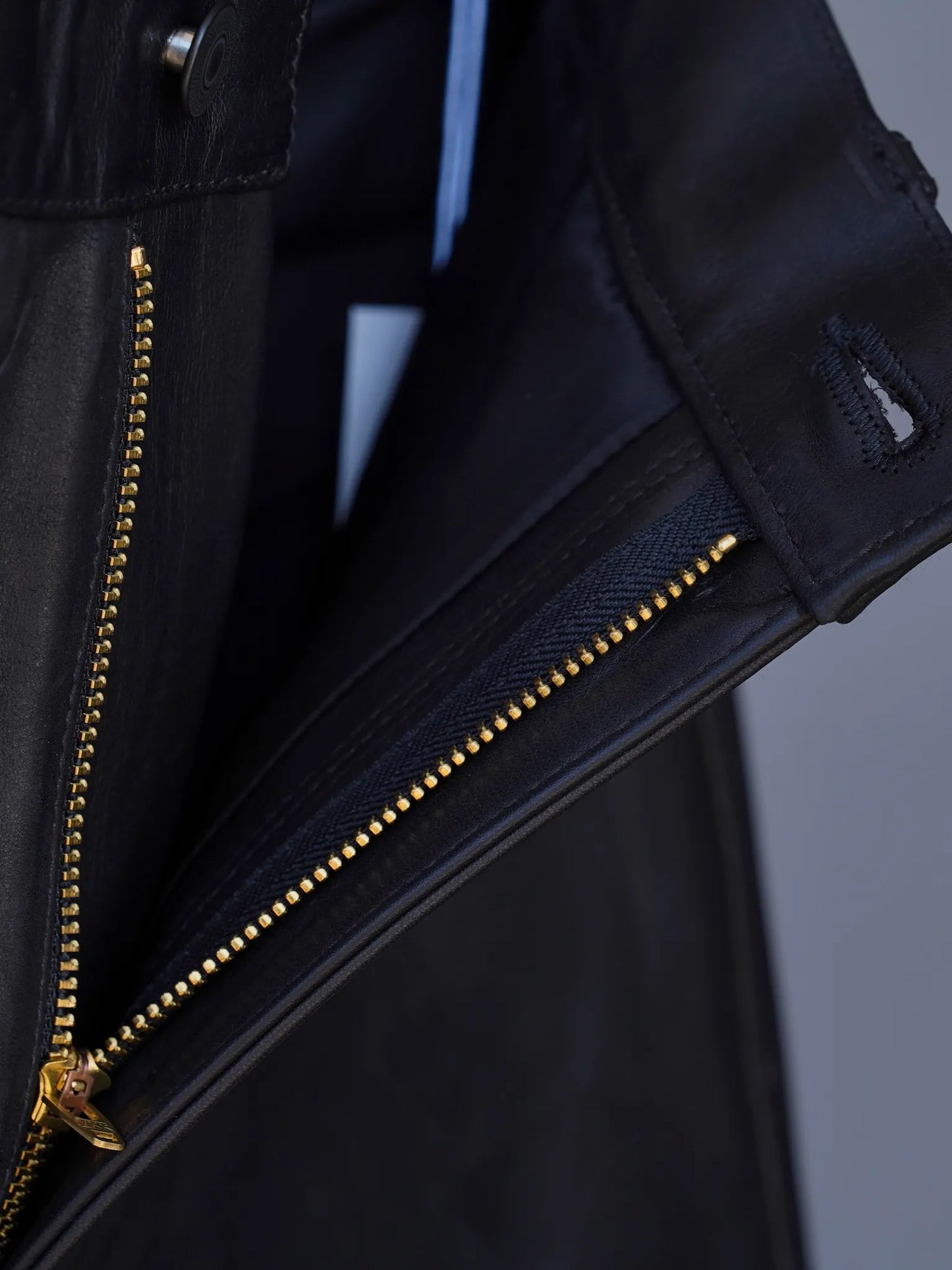 COMOLI | レザー 5Pパンツ BLACK