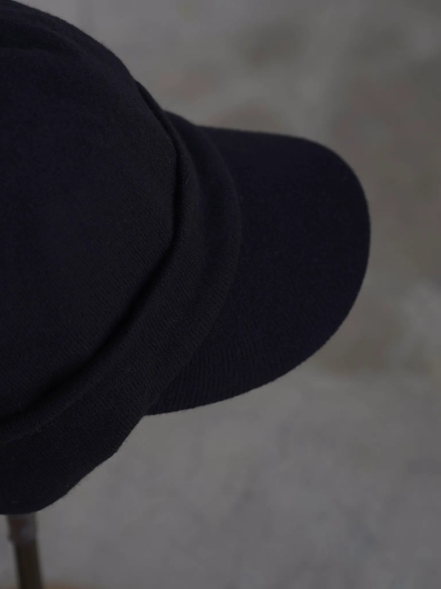 comoli-ウール-ニットキャップ-black-3