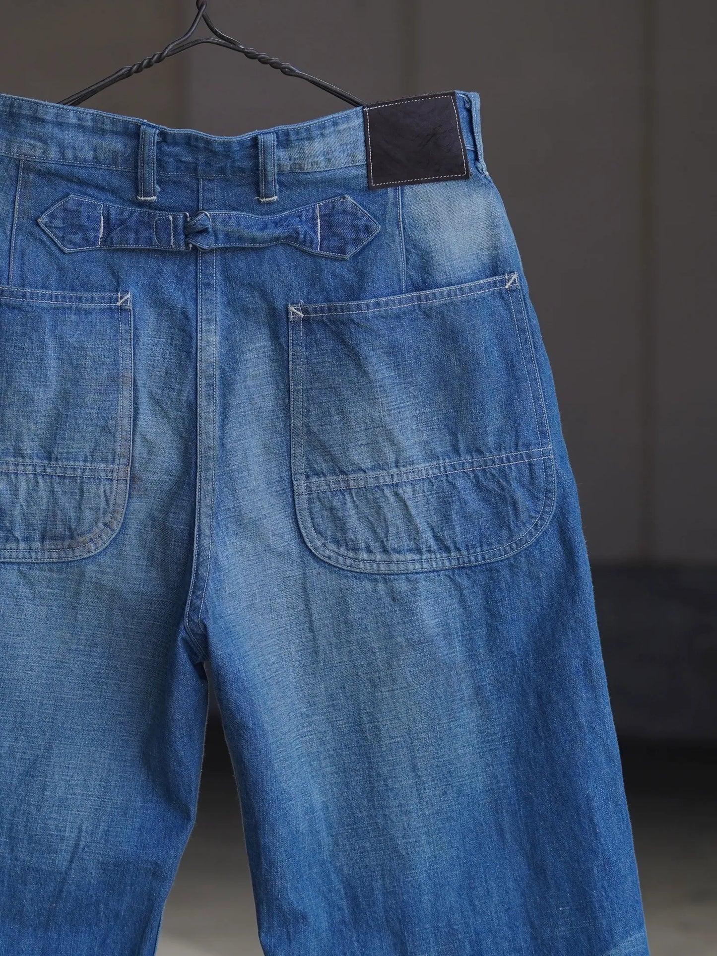 t-t-lot-717-painter-pants-with-buckle-damaged-indigo-7