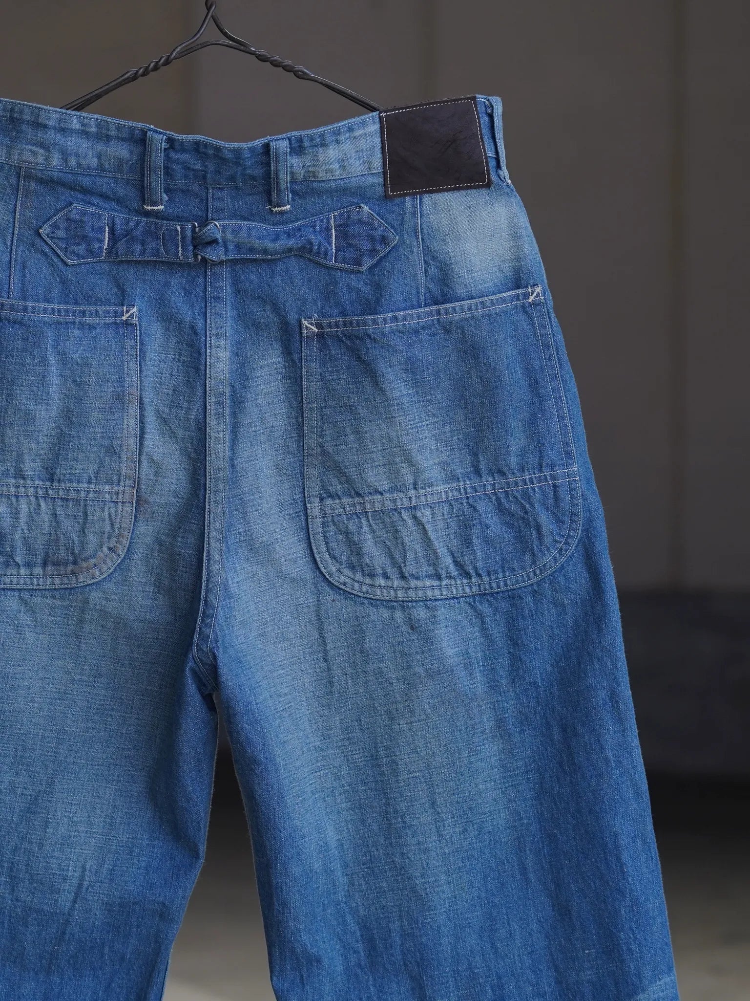 t-t-lot-717-painter-pants-with-buckle-damaged-indigo-7