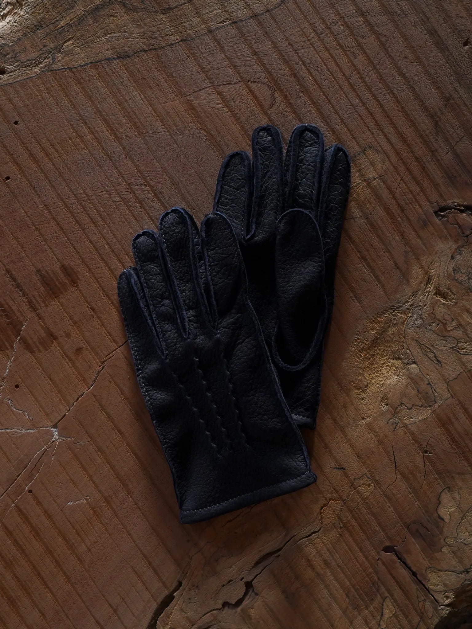 post-production-country-gloves-peccary-unlining-black-1