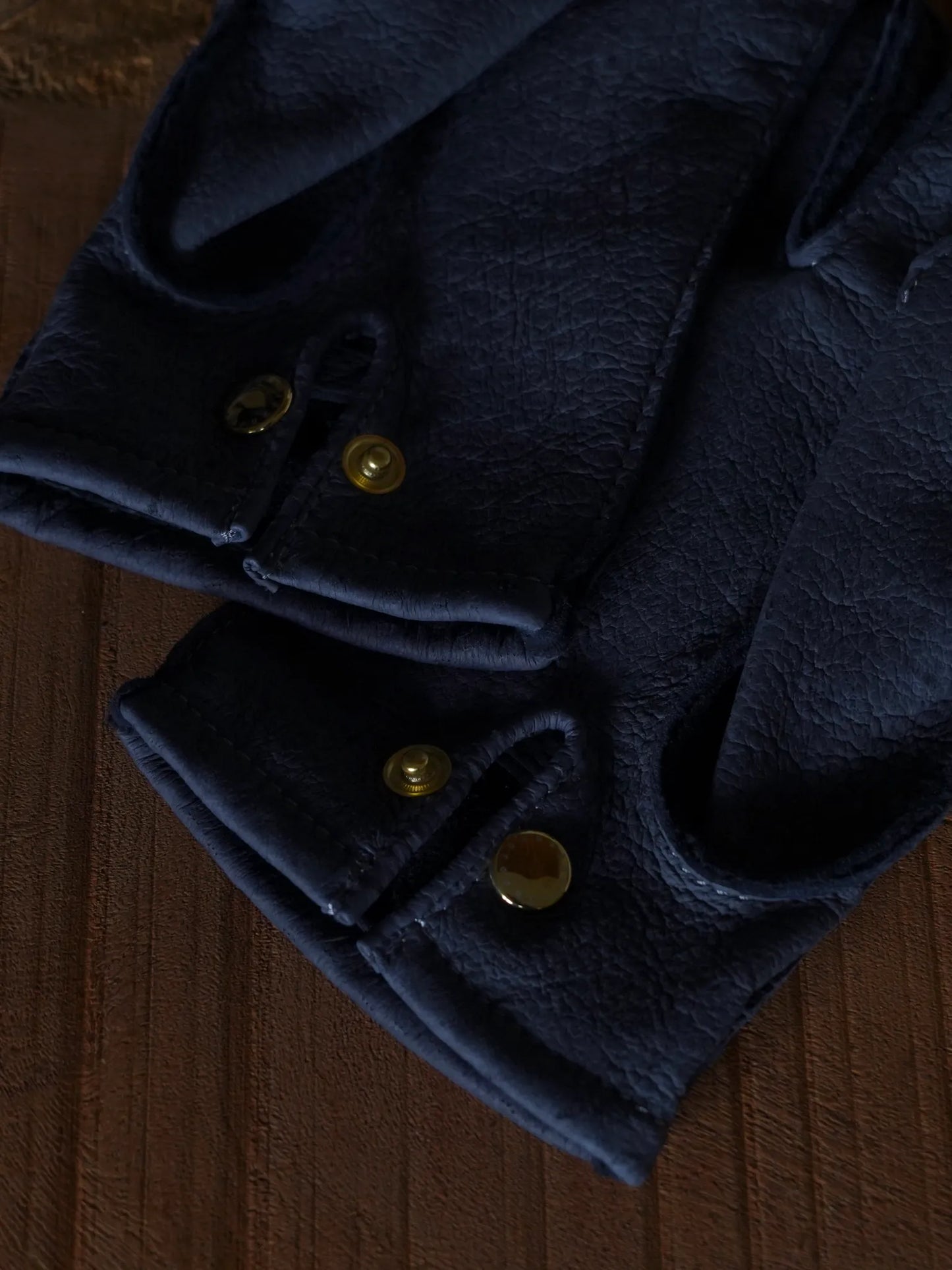 post-production-country-gloves-peccary-unlining-ice-gray-3