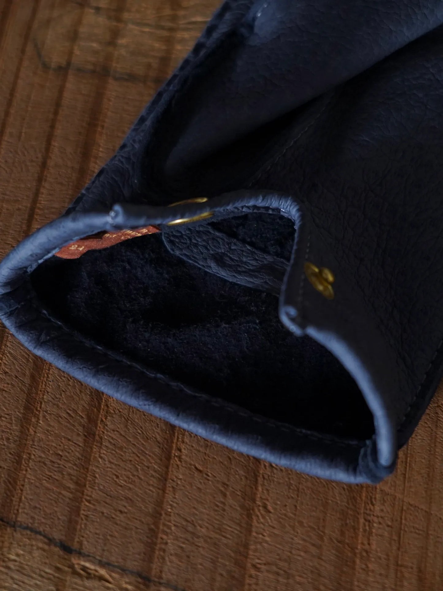 post-production-country-gloves-peccary-unlining-ice-gray-2