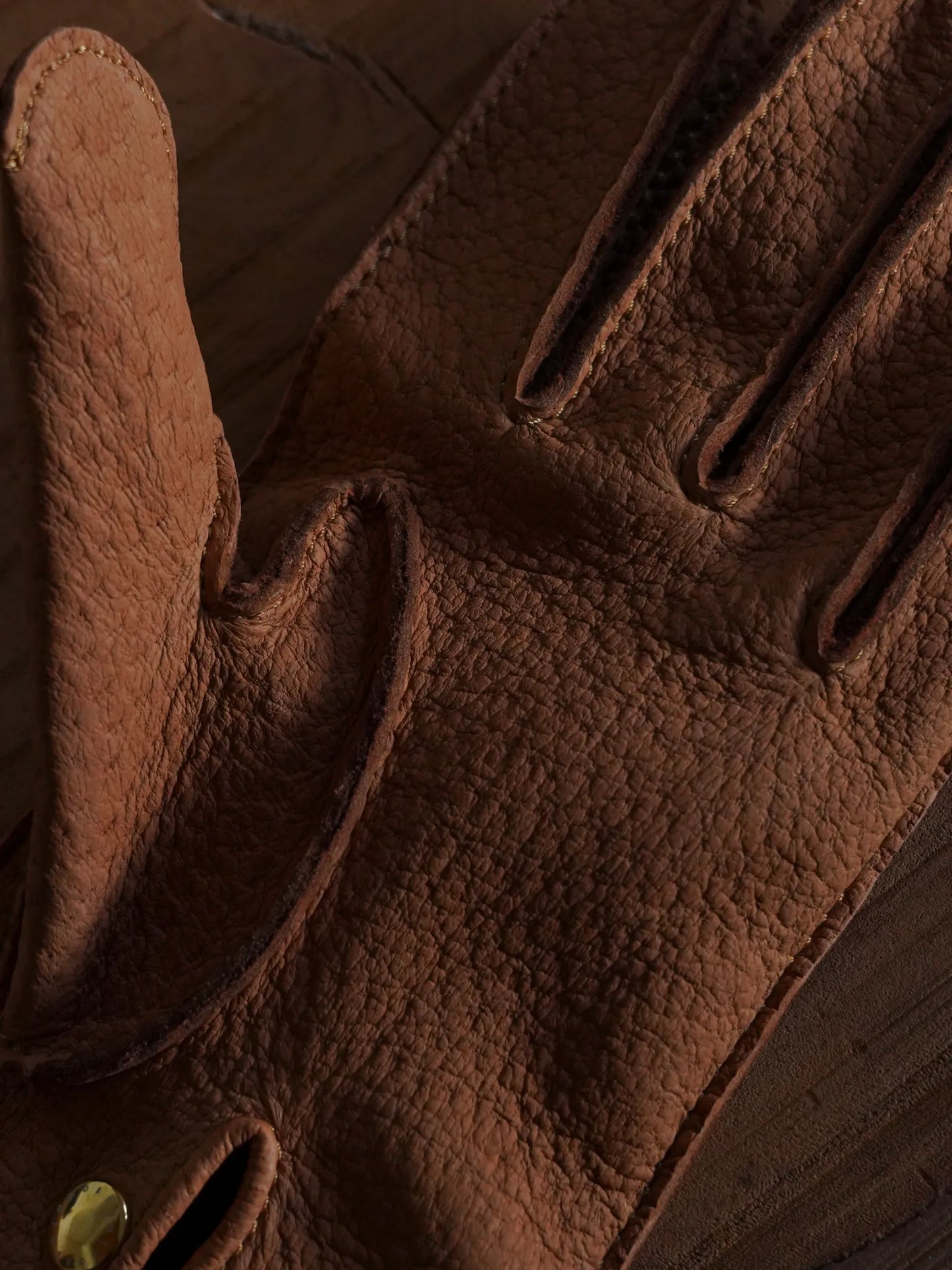 post-production-country-gloves-peccary-unlining-cork-5