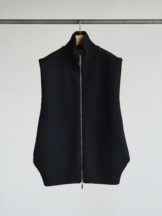 olde-h-daughter-wool-drivers-vest-black-1