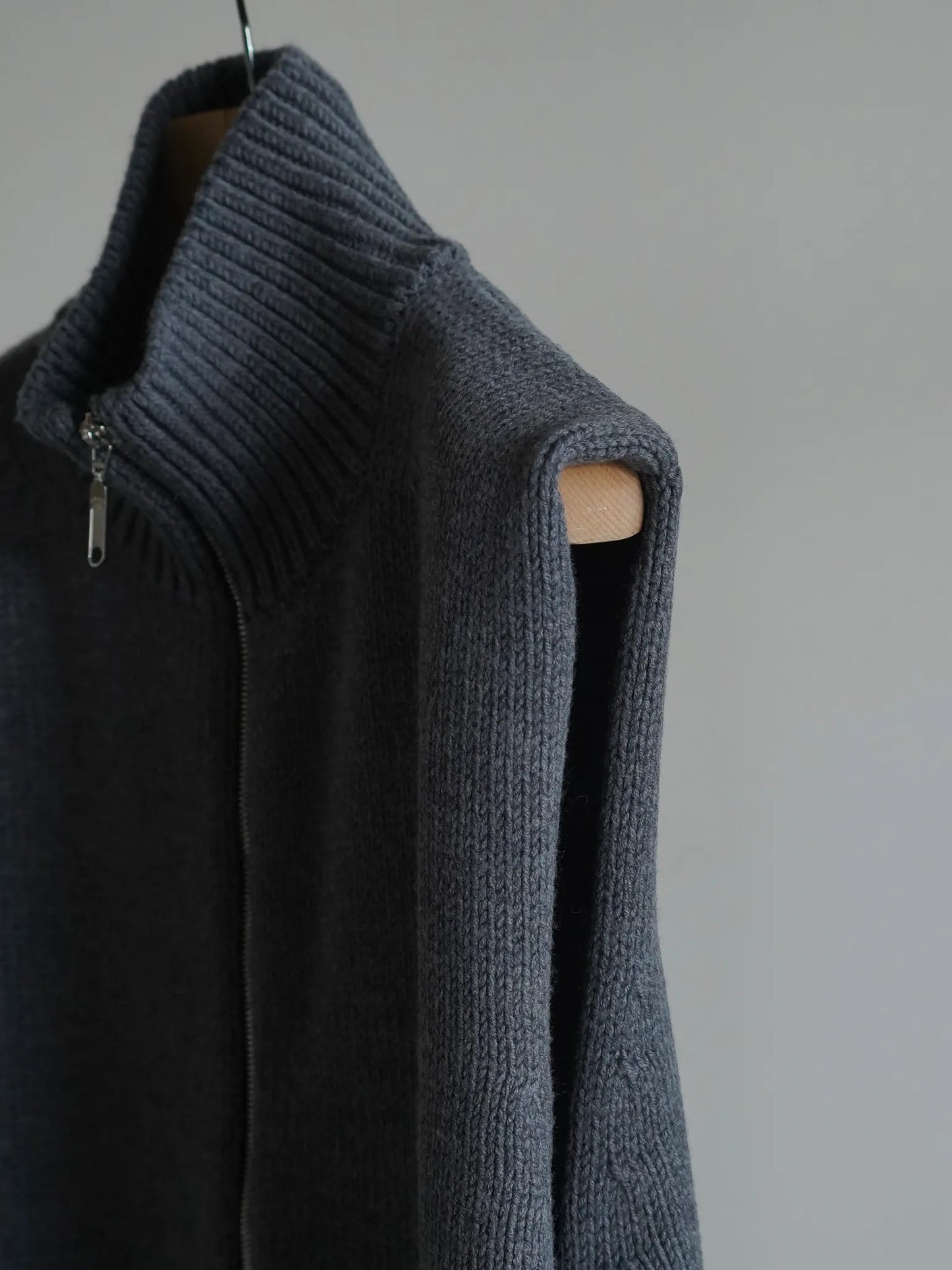 olde-h-daughter-wool-drivers-vest-charcoal-3