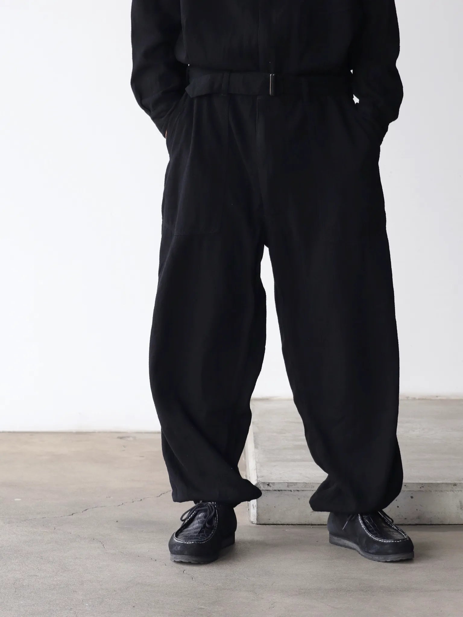 大きいサイズ コモリ 23AW シルクネップ オールインワン つなぎ ベルト 大きいサイズ コモリ 23AW シルクネップ オールインワン つなぎ ベルト