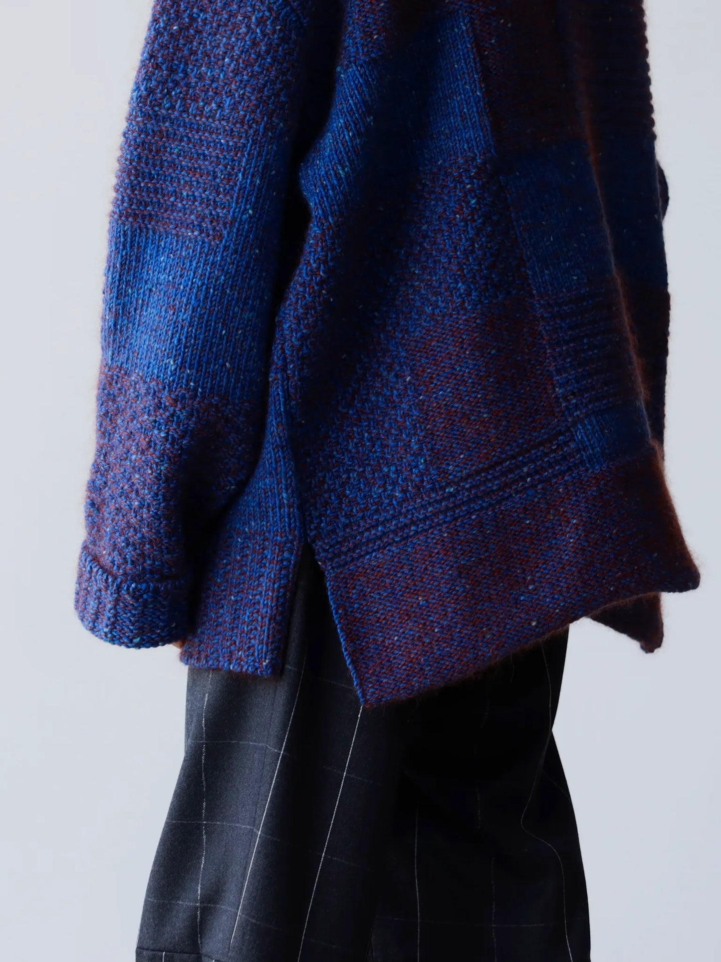 amachi-macrocell-knit-blue-3