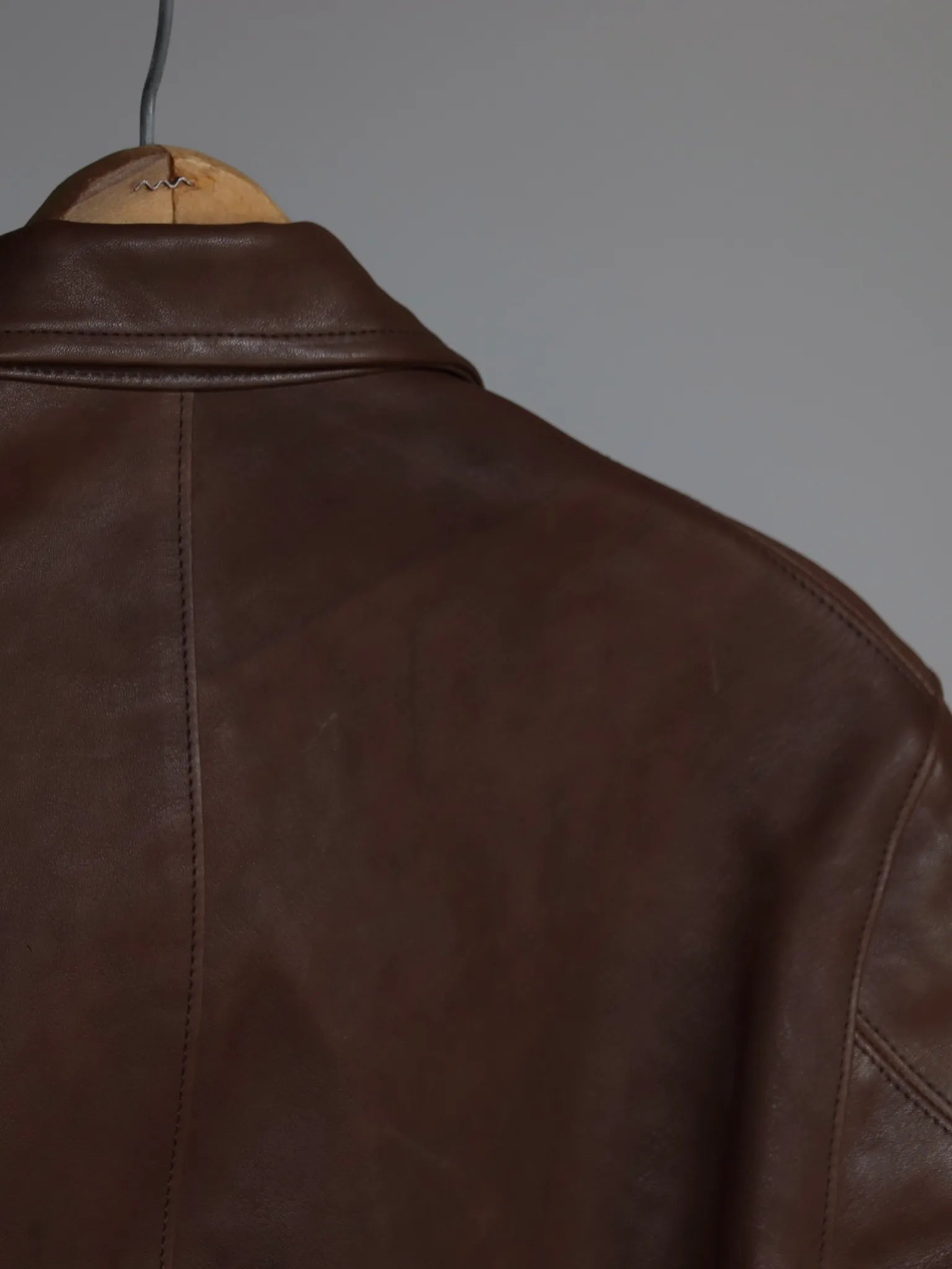 t-t-sack-leather-coat-mud-dyed-brown-4