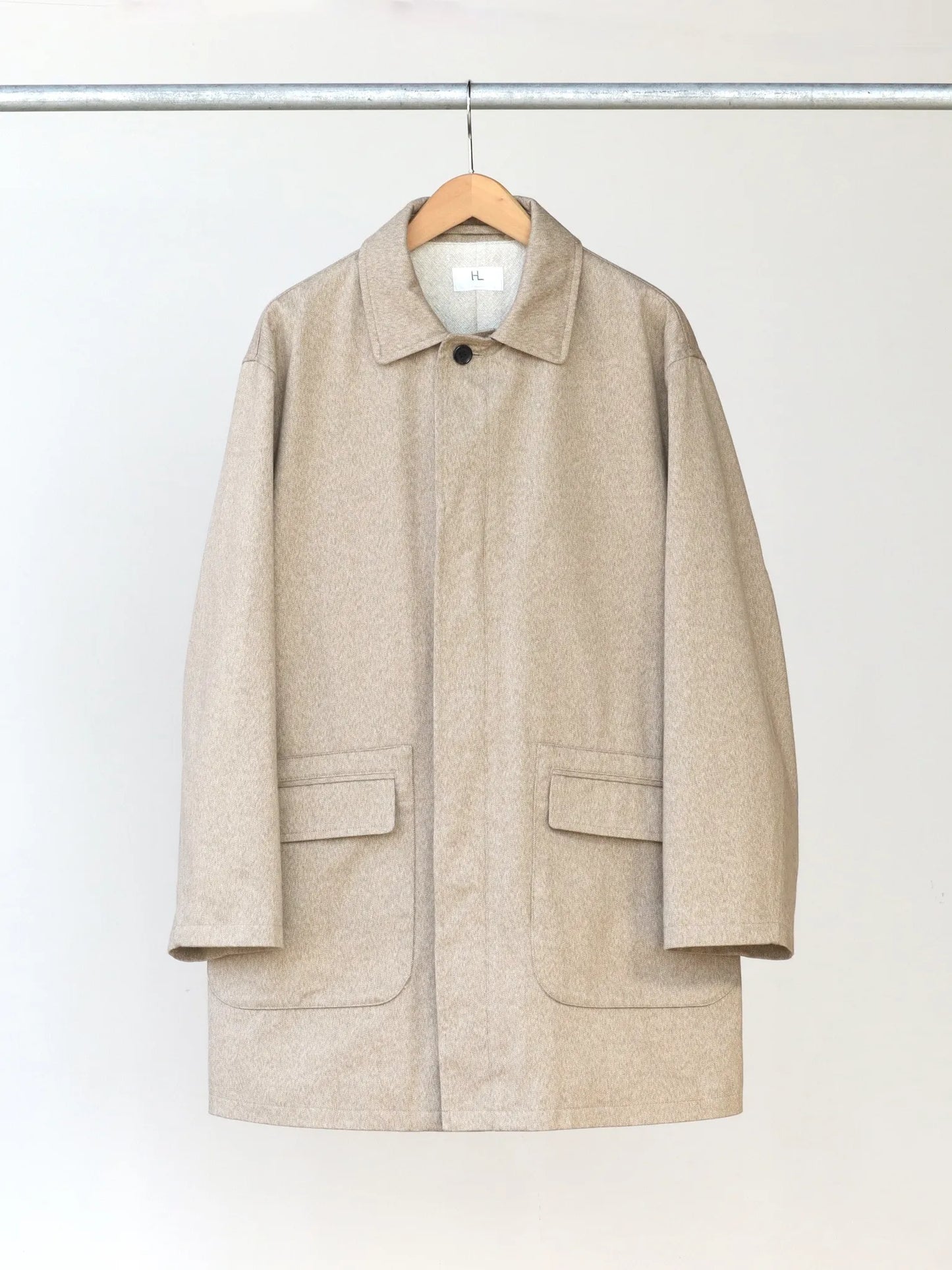 HERILL | Cotton twill Short coat Beige