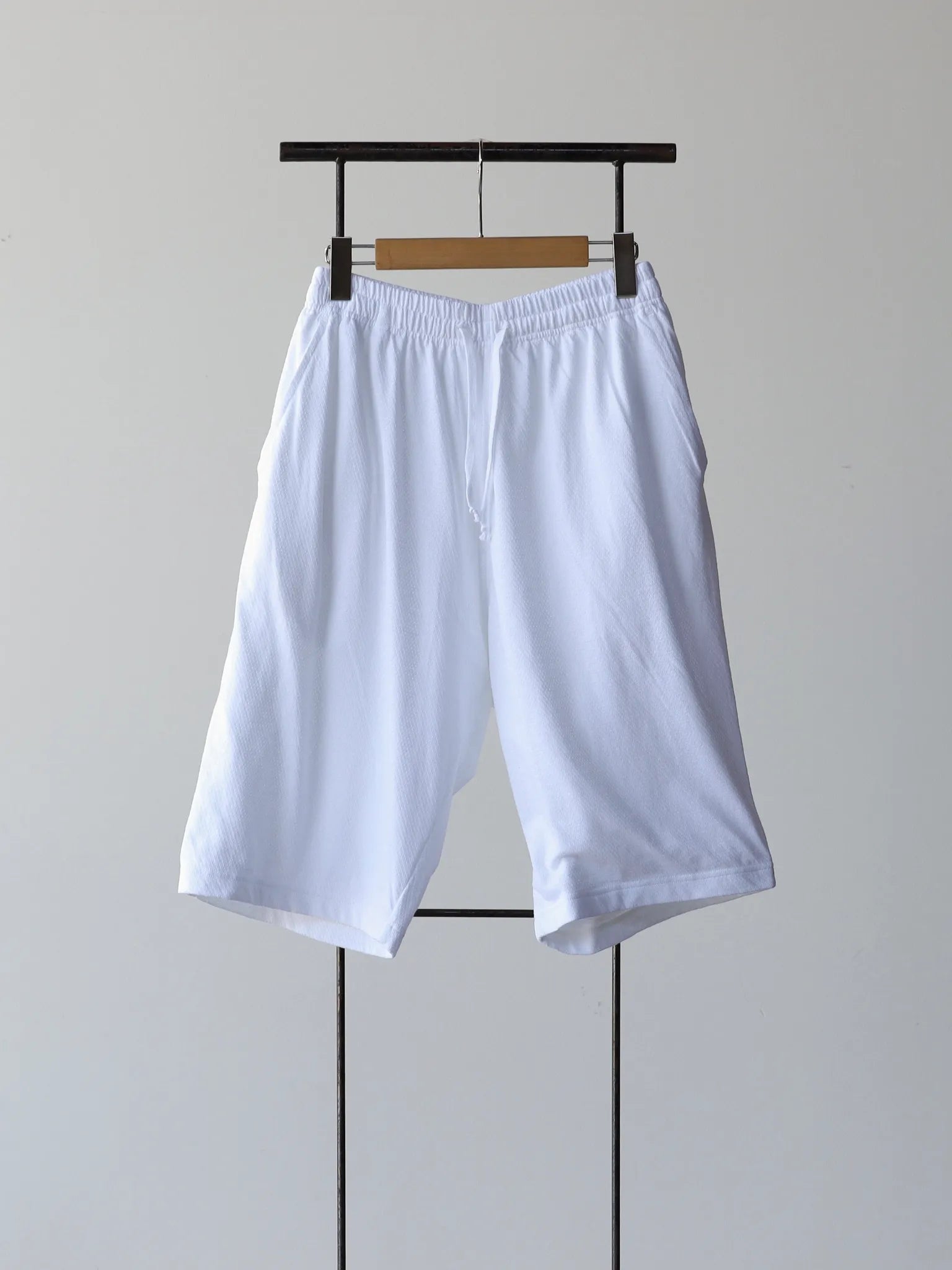 COMOLI コットンメッシュ ショートパンツ COMOLI コットンメッシュ ショーツ WHITE | CASANOVA&CO (カサノヴァ