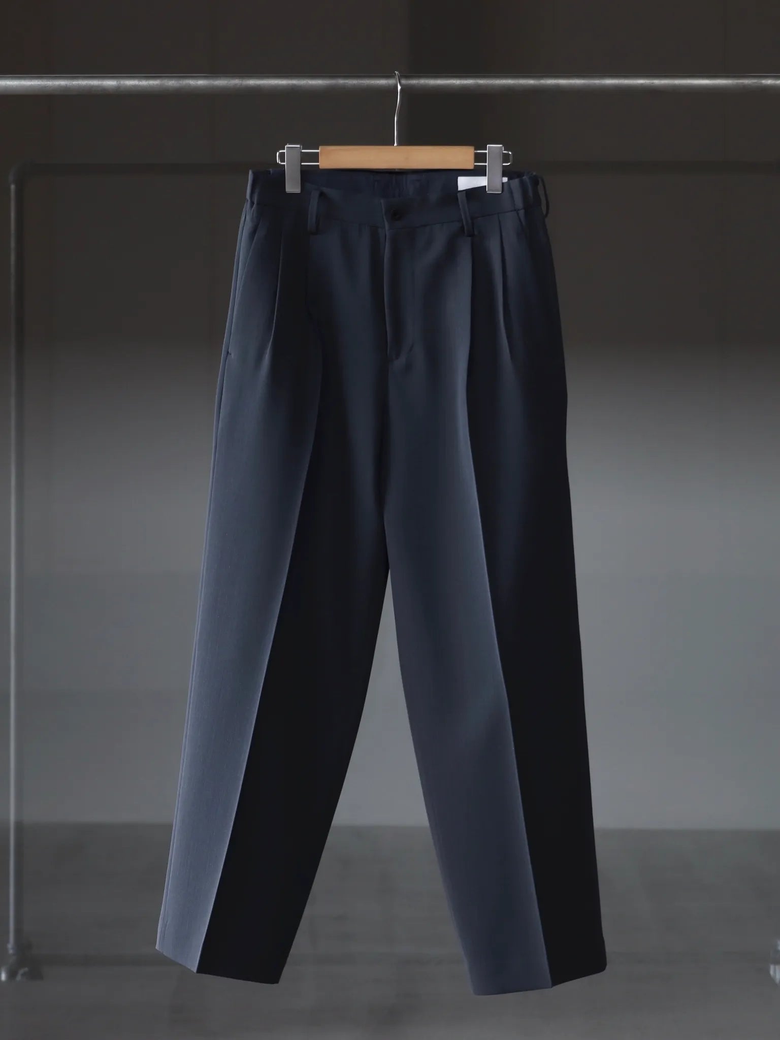 irenisa-two-tucks-wide-trousers-charcoal-1