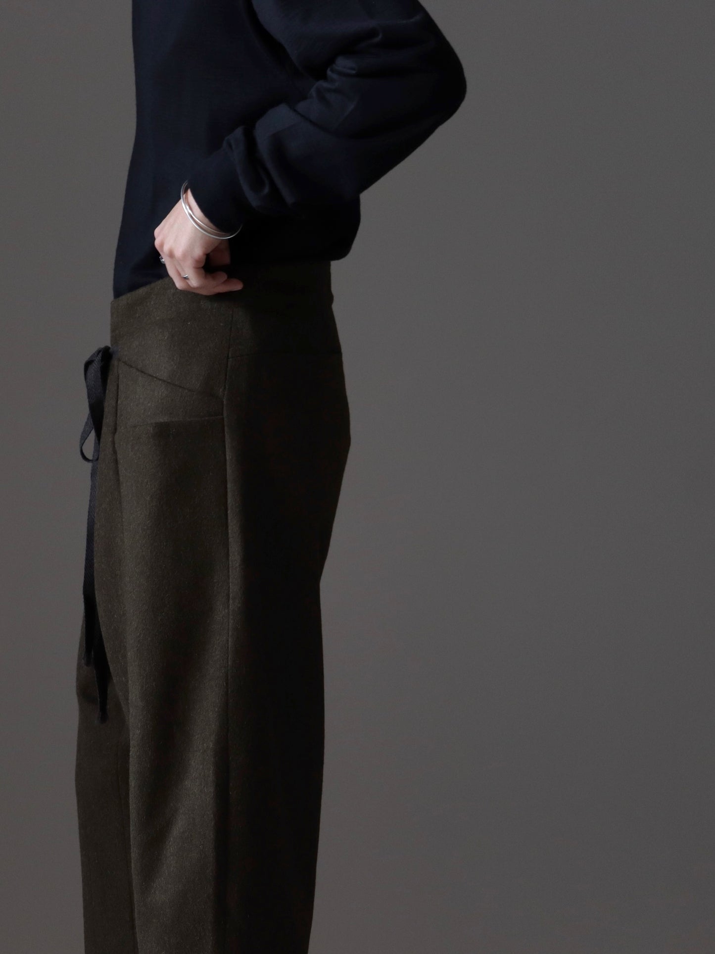 seventyfive-6-pocket-tapered-trousers-brown-olive-7