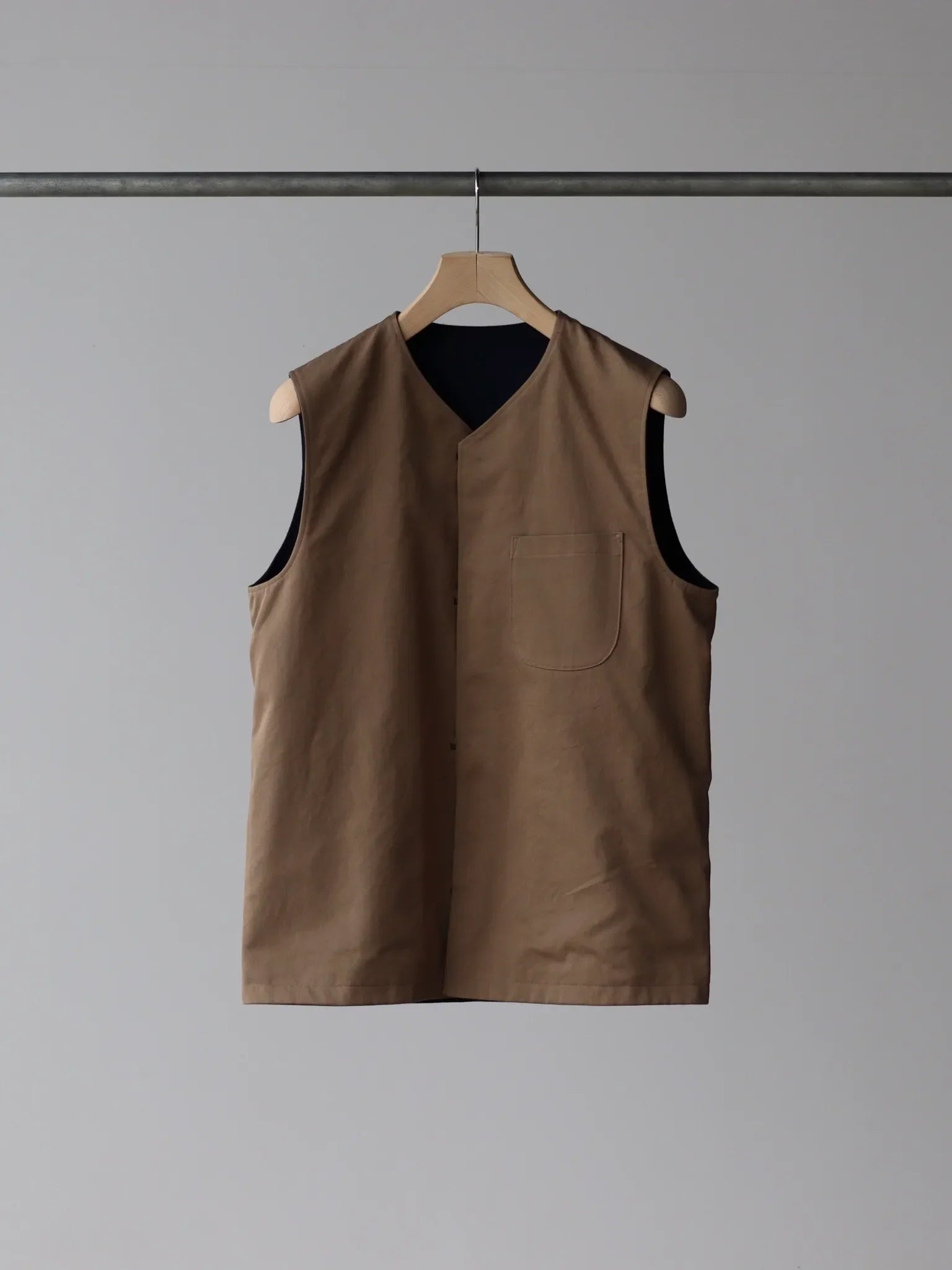 tilt-the-authentics-2-face-capacity-vest-navy-taupe-khaki-7