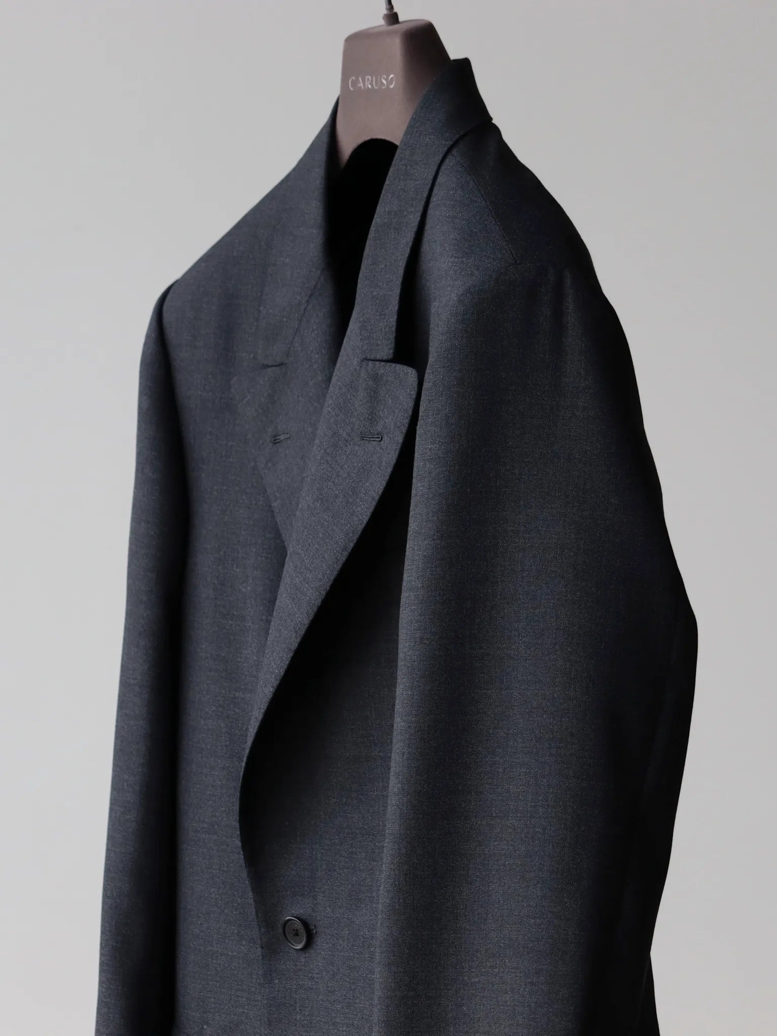 neat-caruso-neat-solid-double-jacket-gray-2