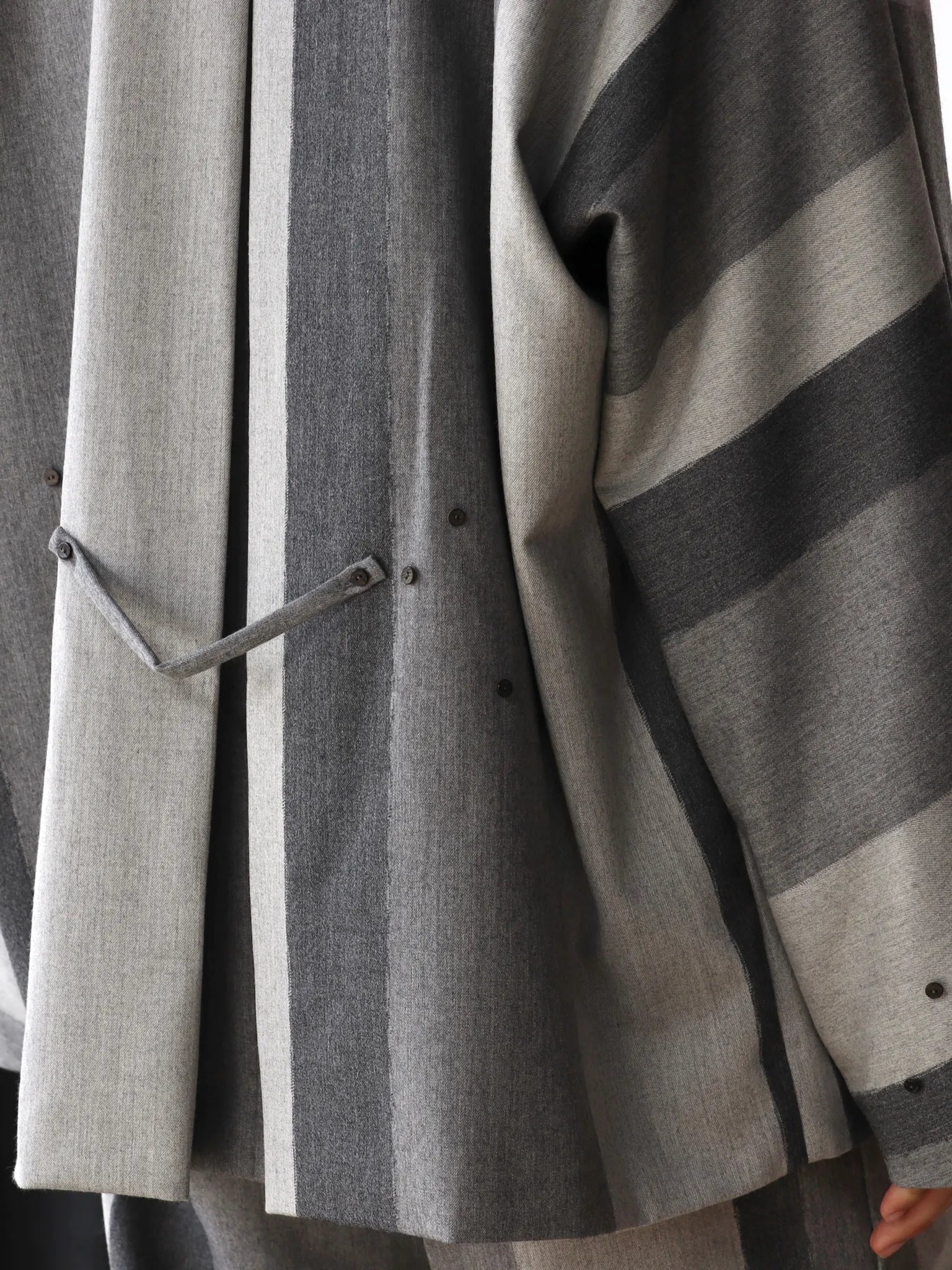 amachi-texture-fluctuation-jacket-gray-5