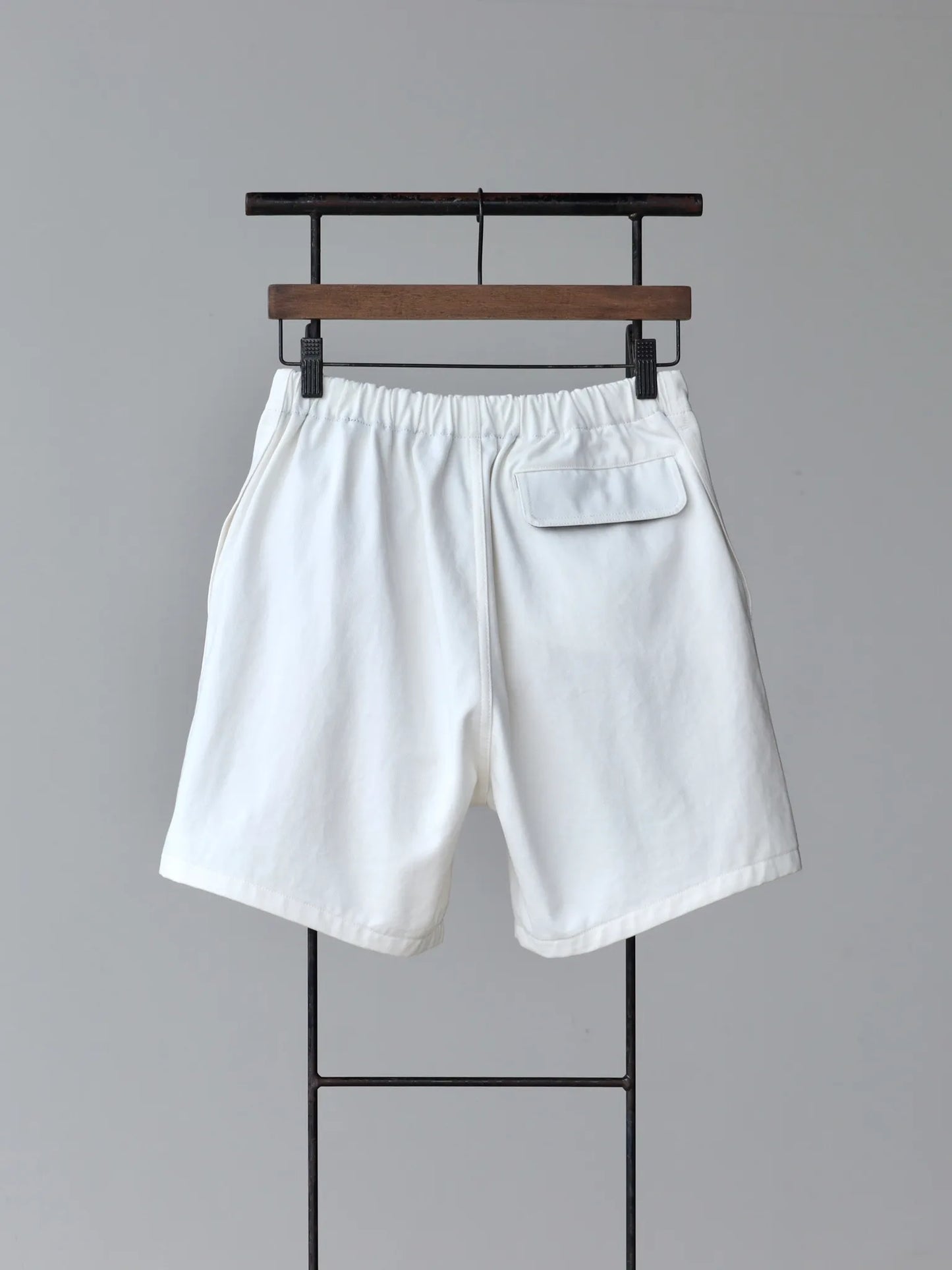a-presse-white-tennis-shorts-white-2