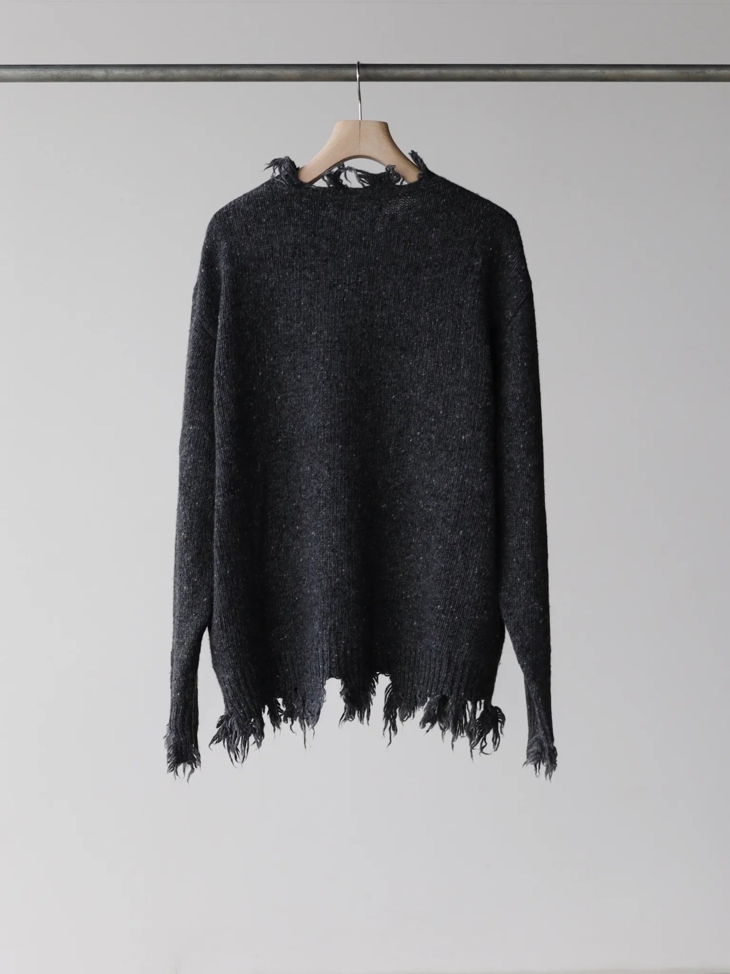 sean-suen-knit-dark-grey-2