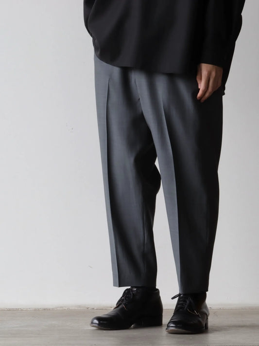 graphpaper-wool-cupro-cropped-trousers-gray-1