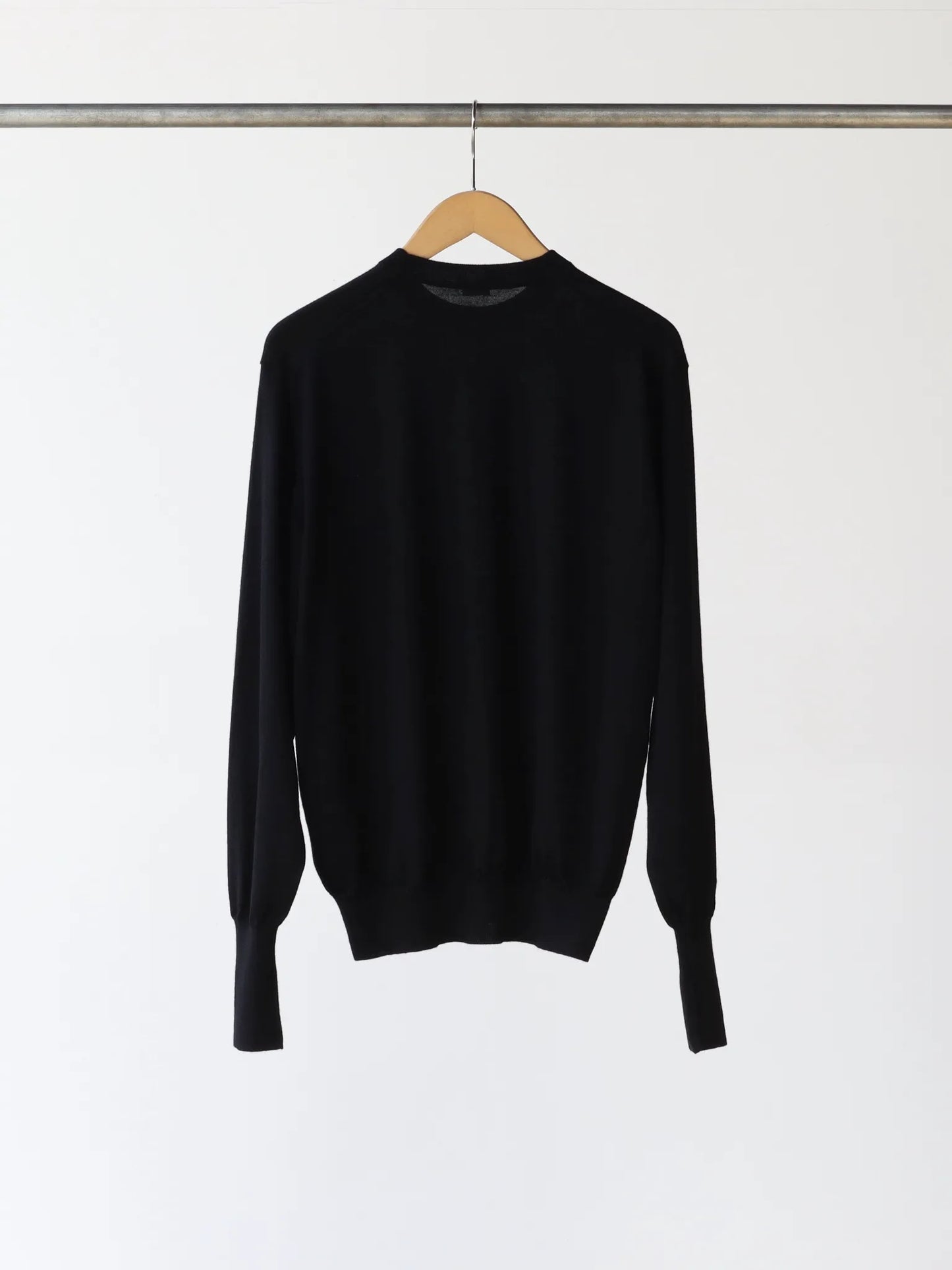 a-presse-cashmere-high-gauge-crew-neck-sweater-black-2
