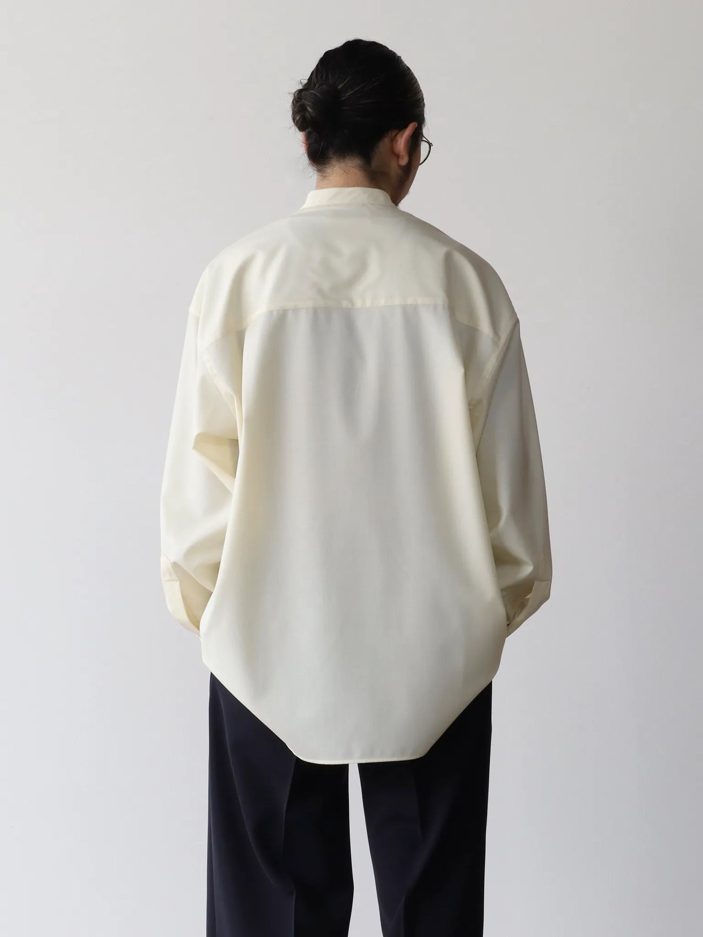 graphpaper-fine-wool-tropical-oversized-band-collar-shirt-kinariのコピー-3