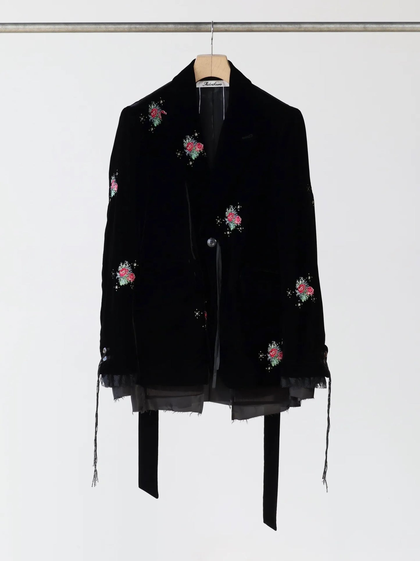 midorikawa-velvet-embroidery-jacket-black-embroidery-1