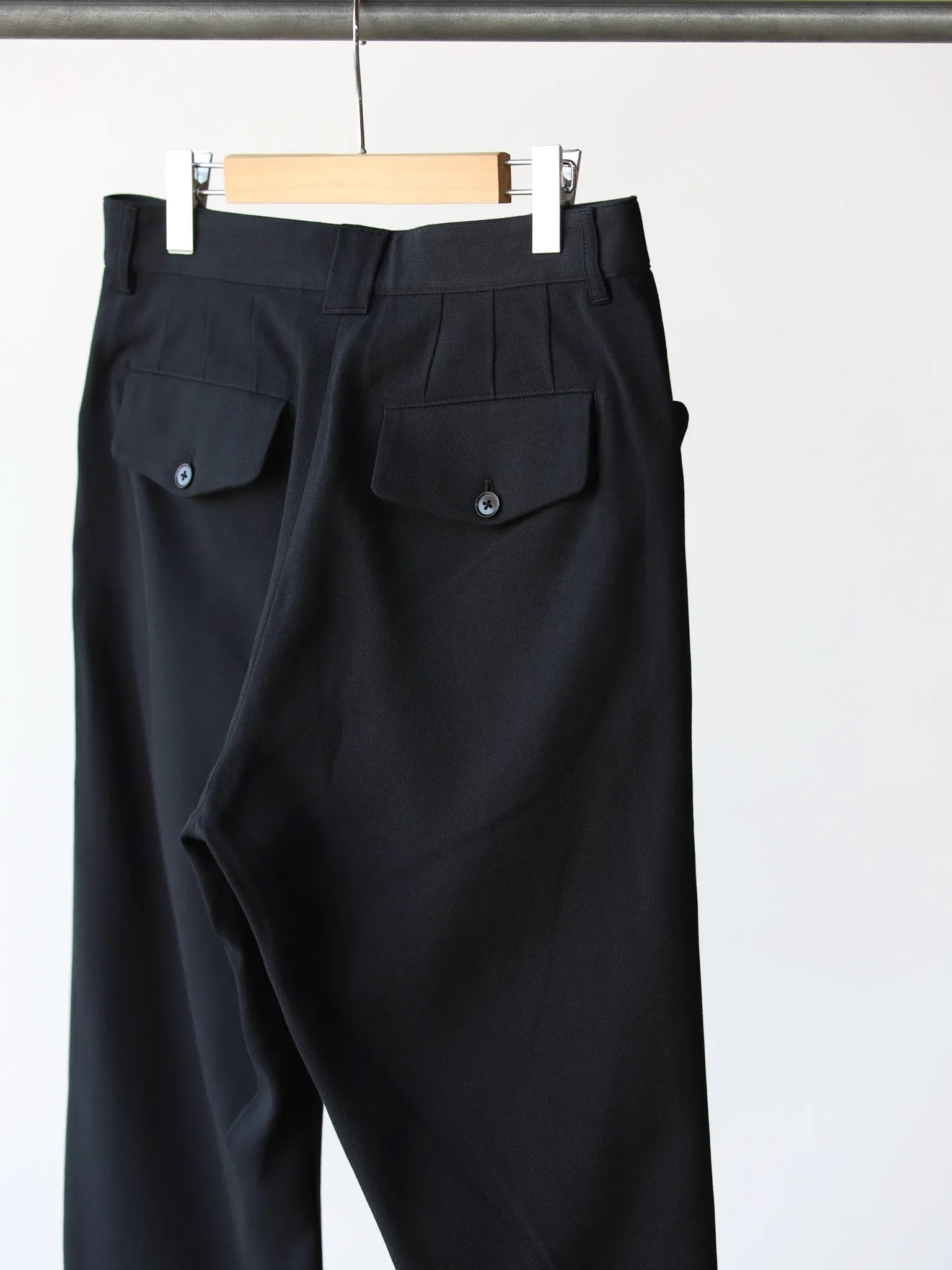 tilt-the-authentics-double-cloth-french-trousers-black-5