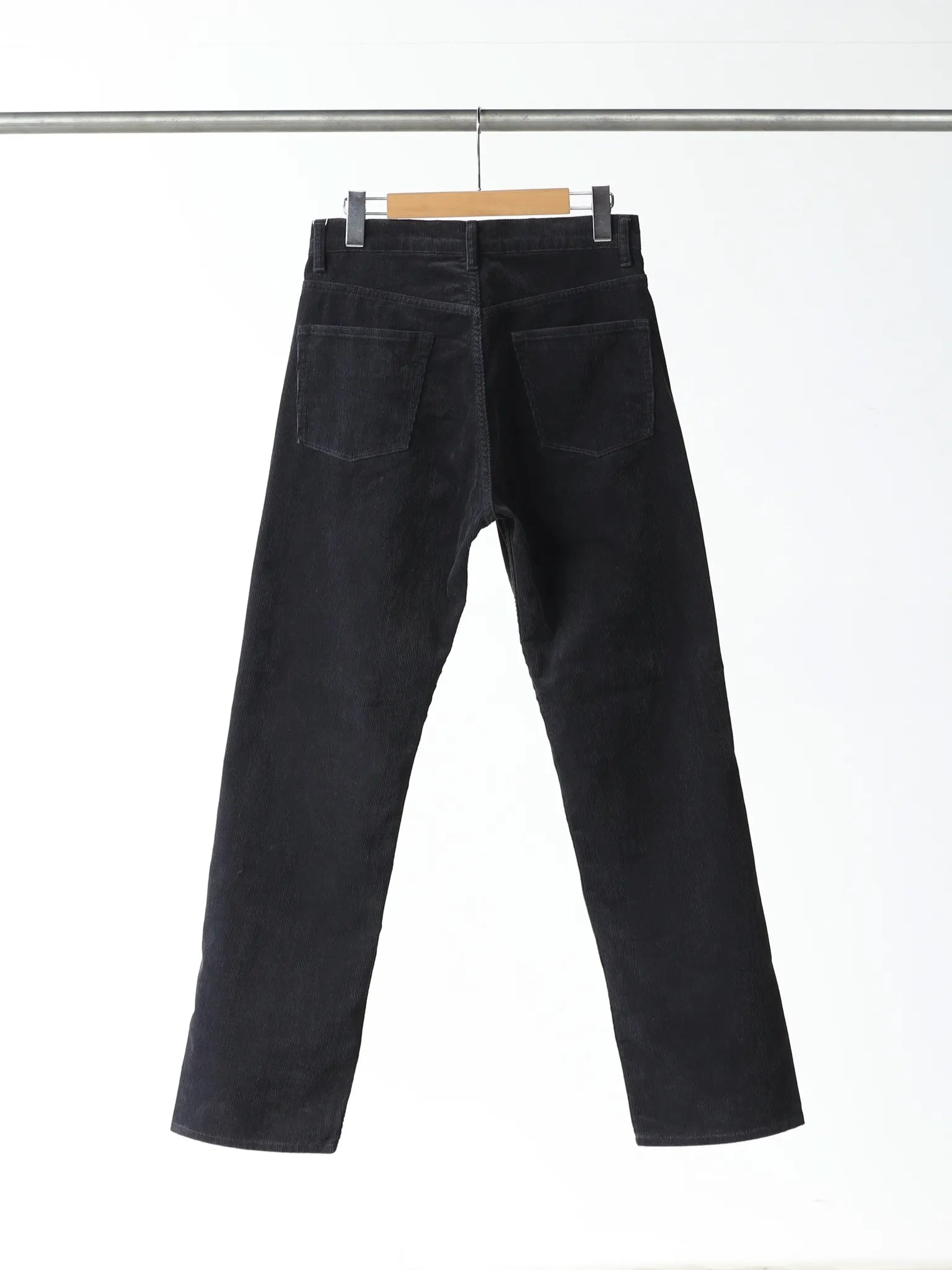 COMOLI コーデュロイ 5Pパンツ BLACK | CASANOVA&CO (カサノヴァアンド COMOLI コーデュロイ 5Pパンツ BLACK | CASANOVA&CO (カサノヴァアンド