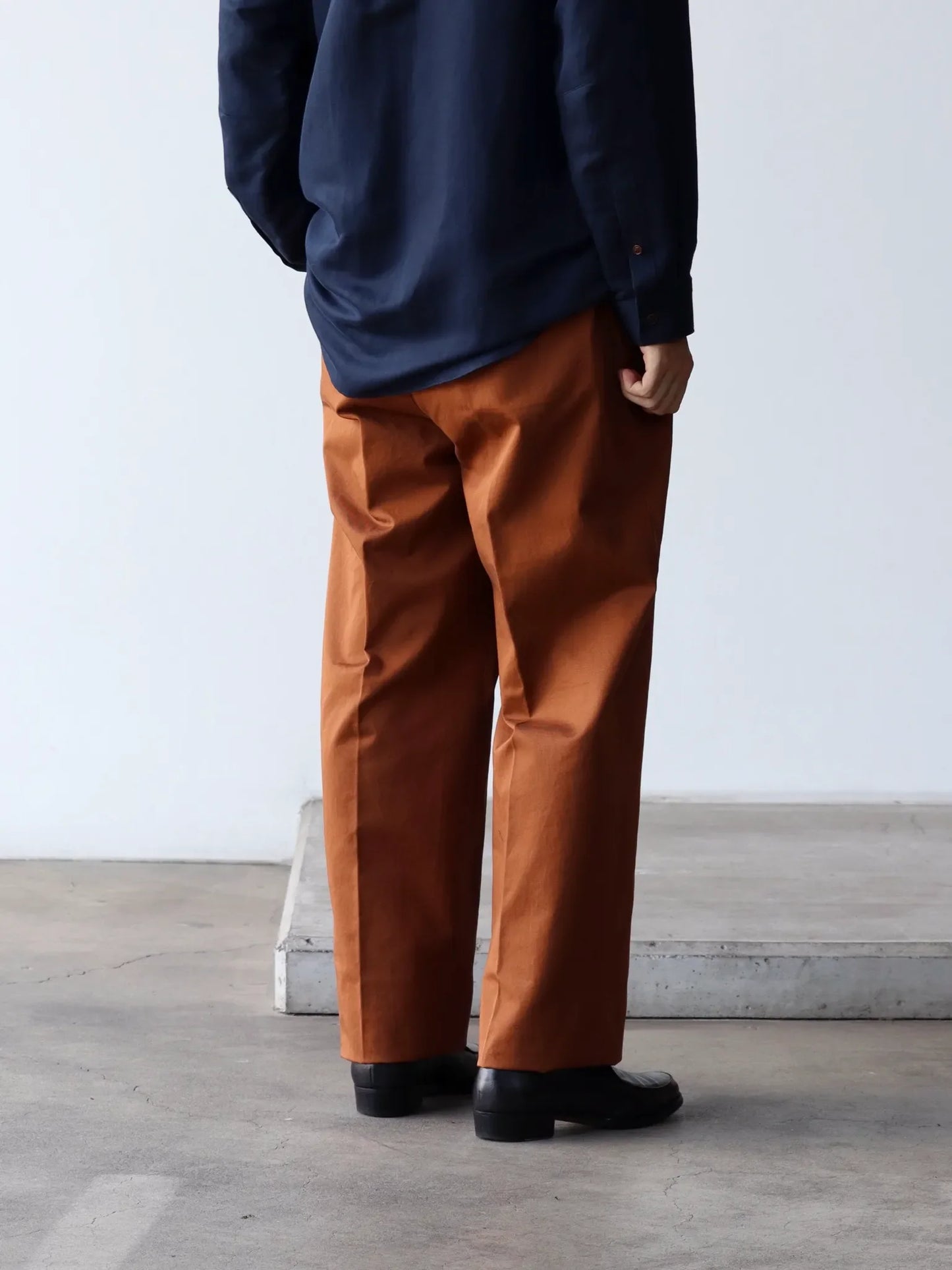 neat-neat-chino-brown-3