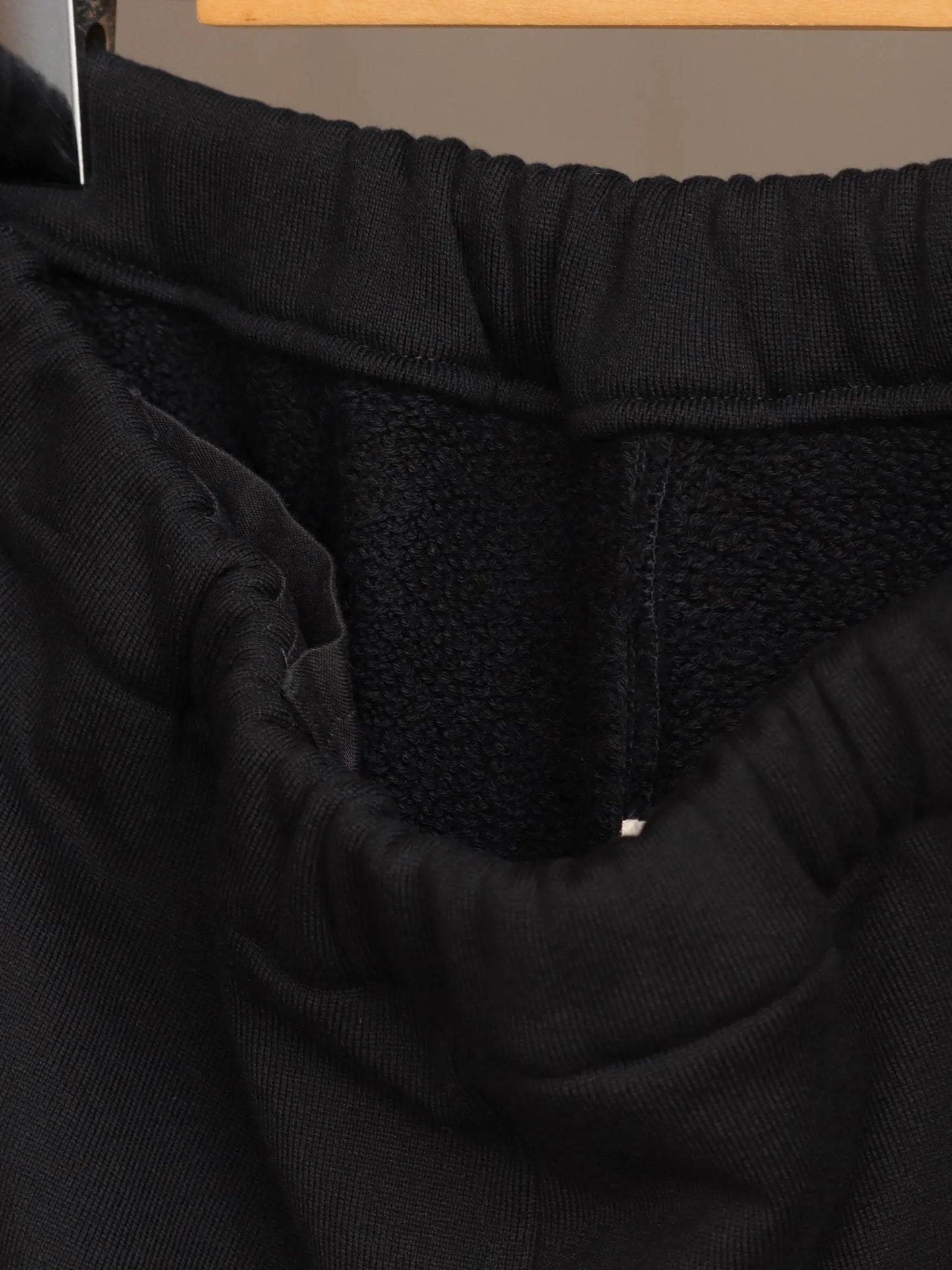 wonder-room-egg-sweat-slacks-black-7