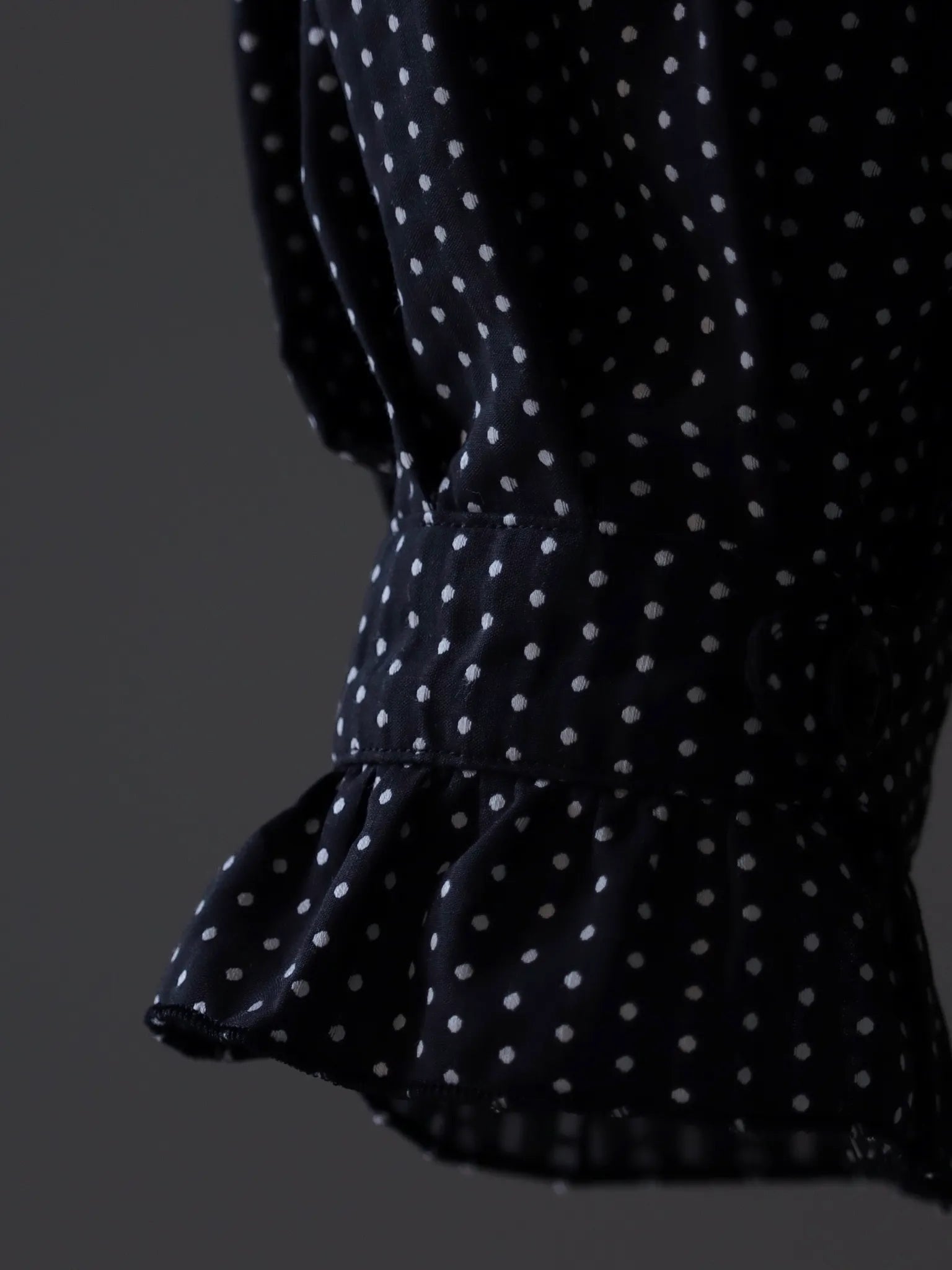 SARTO OPEN COLLAR BLOUSE BLACK/O.WHITE | CASANOVA&CO (カサノヴァ SARTO OPEN COLLAR BLOUSE BLACK/O.WHITE | CASANOVA&CO (カサノヴァ