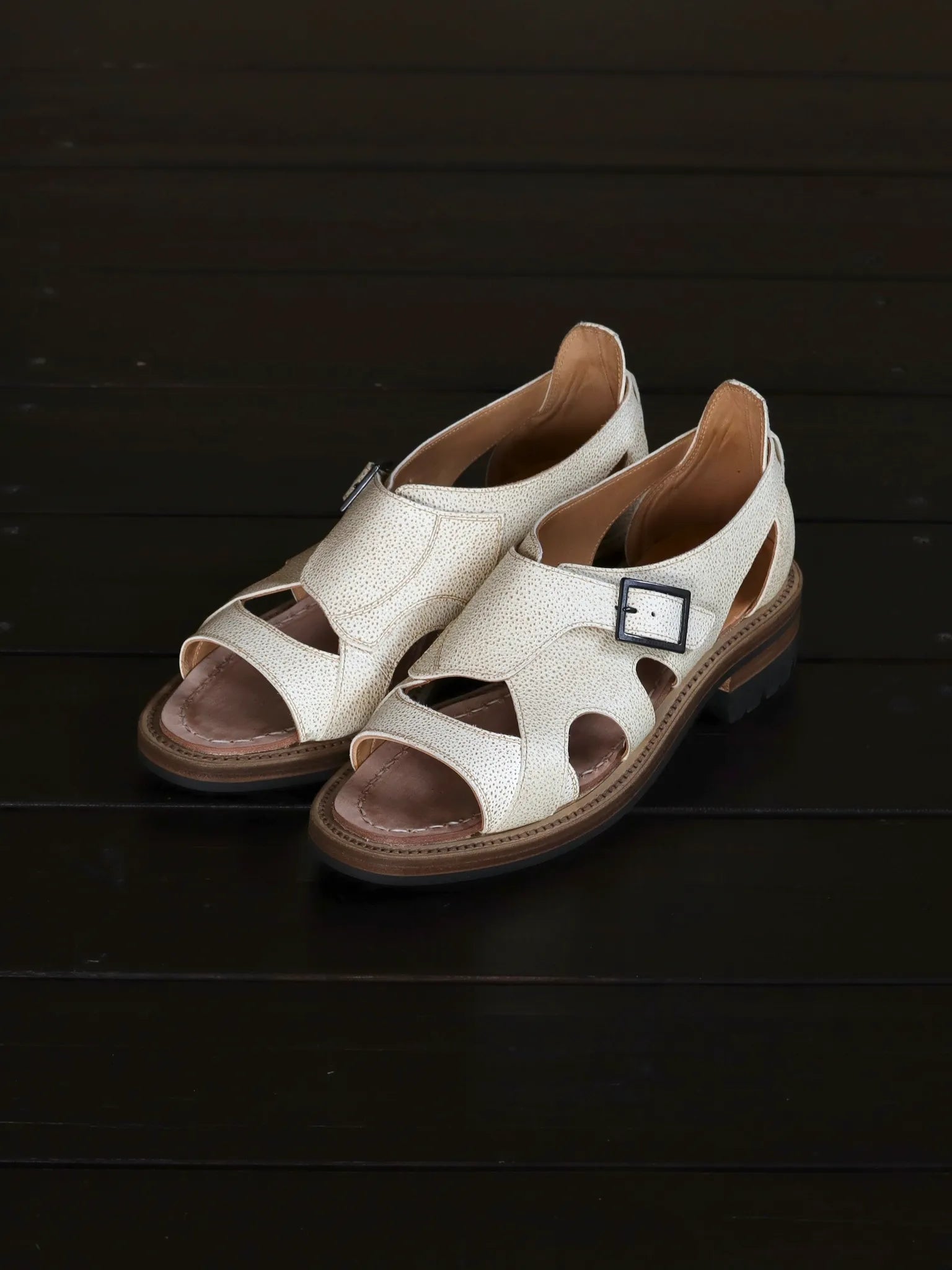 Post Production Hunt-Sandals Himeji-Kurozan White | CASANOVA&CO