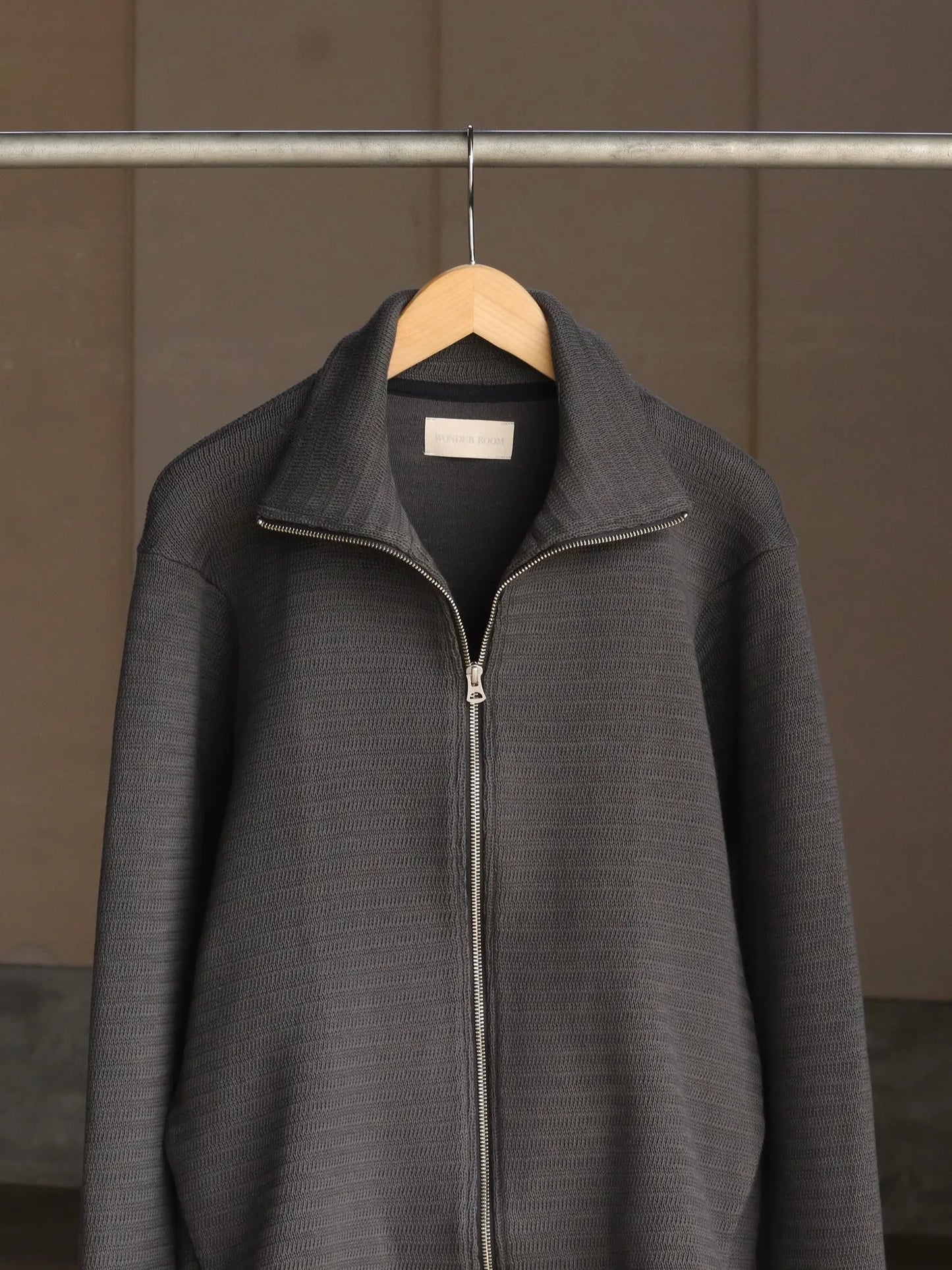 wonder-room-mars-drivers-v-gray-5