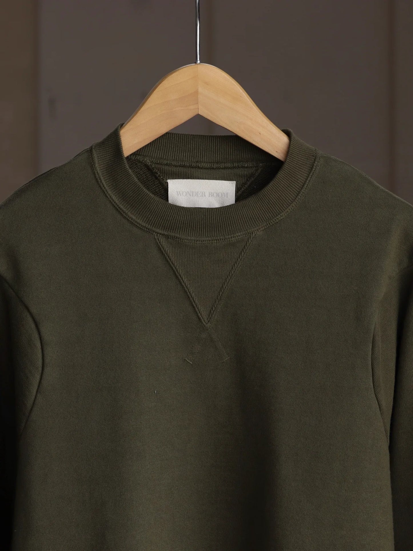 wonder-room-whale-crewneck-sweat-shirt-olive-4