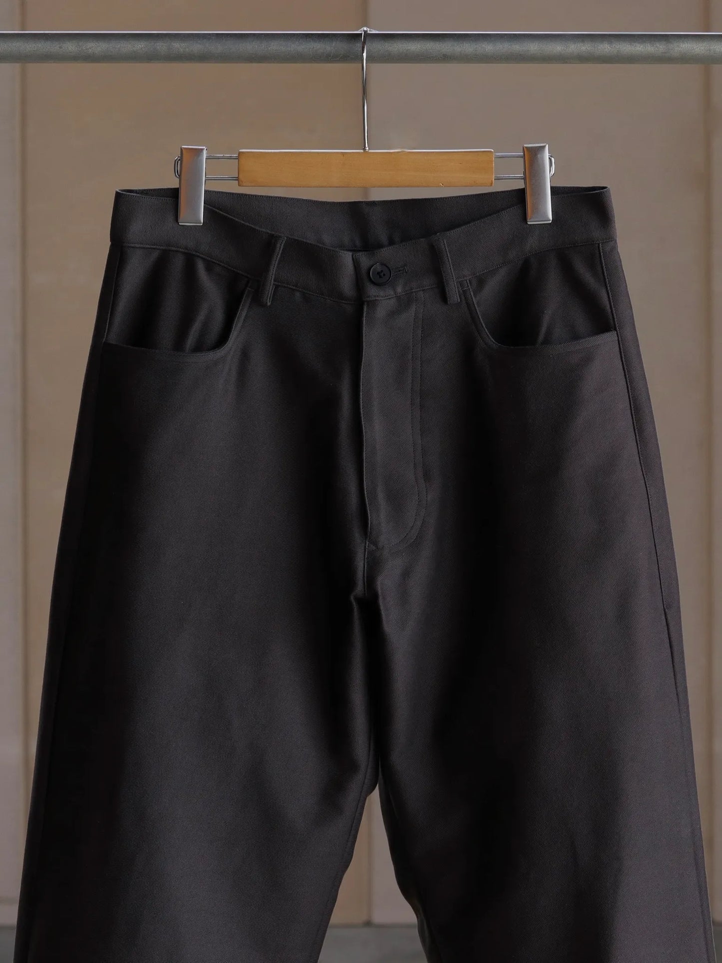 nonnotte-5-pockets-trousers-licorice-3