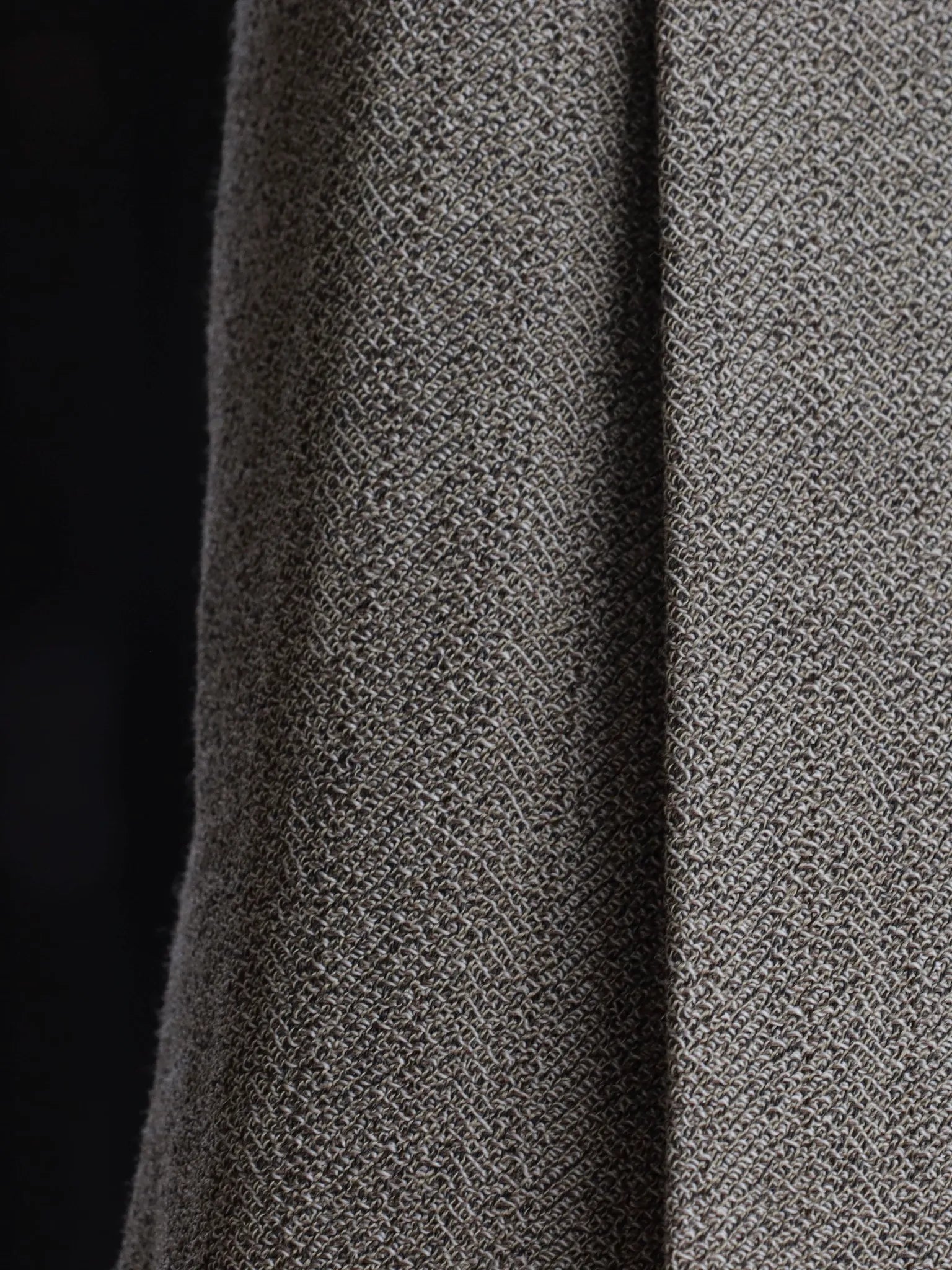 nonnotte-draping-crotch-box-pleats-trousers-original-geometric-brown-top-4