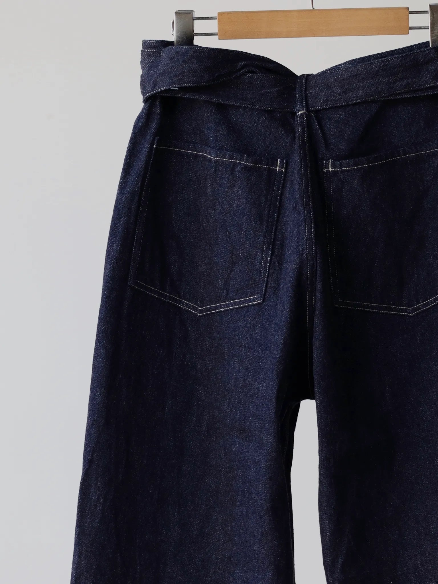 COMOLI | Denim Belted Pants NAVY