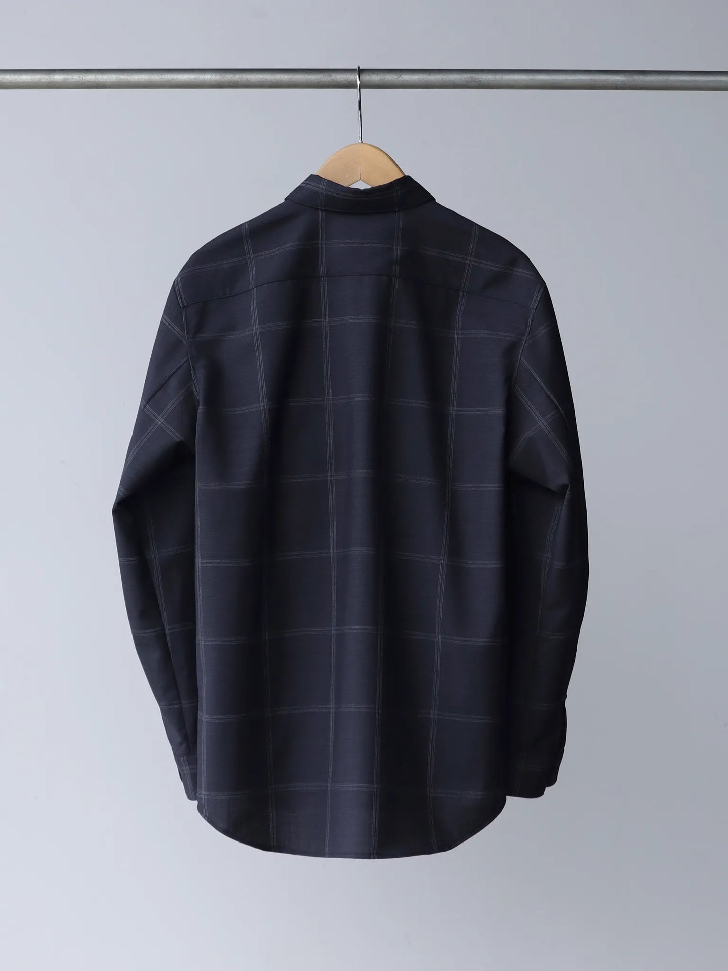 山内 ノーミュールシングウール・ビッグウィンドウペンシャツ(羽衿付き)black check | CASANOVA&CO (カサノヴァアンド ...